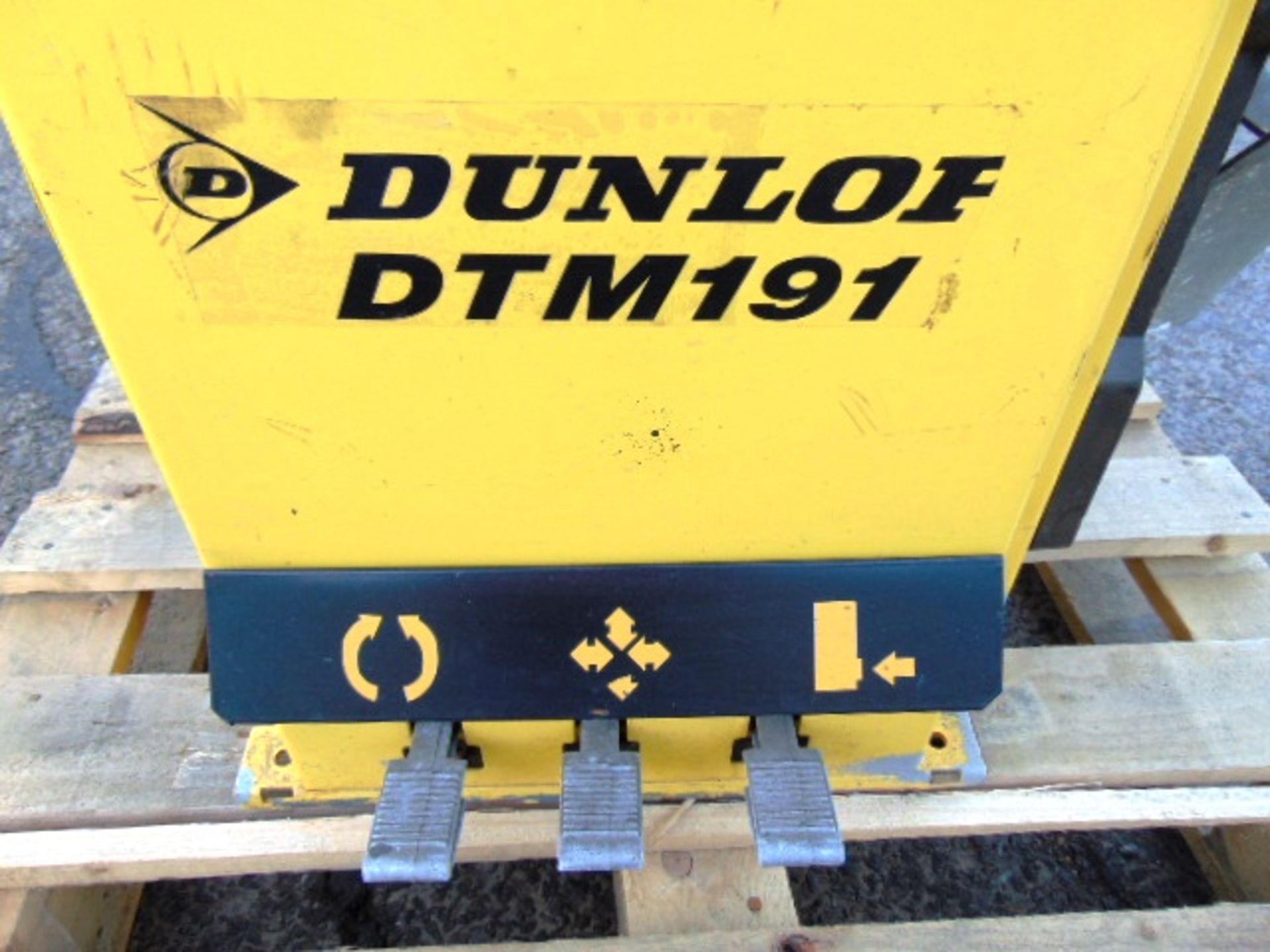 Dunlop DTM191 Tyre Changer Machine - Image 10 of 12