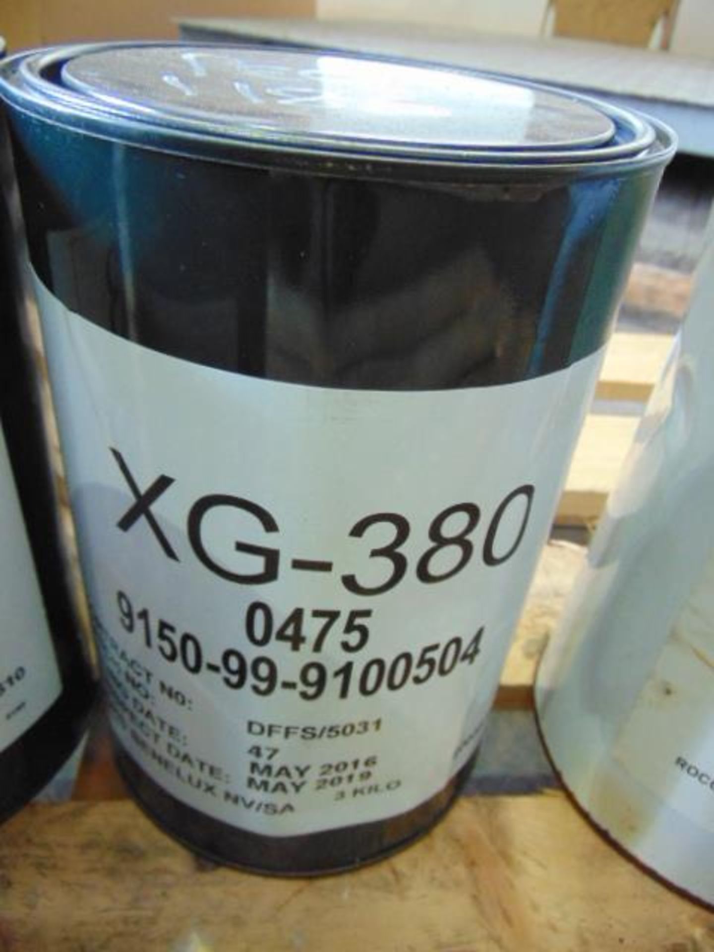 Qty 5 x Mixed Grease direct from reserve stores - Image 4 of 5