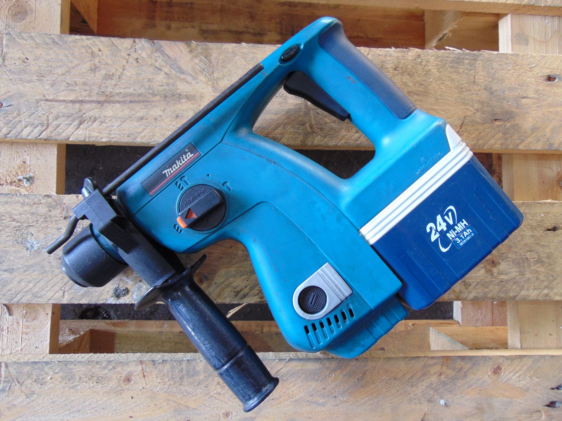 Makita BHR200 Hammer Drill