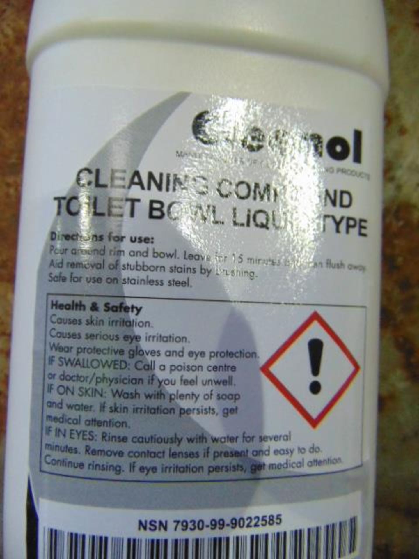Qty 48 x 750ml Cleenol Toilet Cleaning Compound Liquid direct from reserve stores - Image 3 of 3