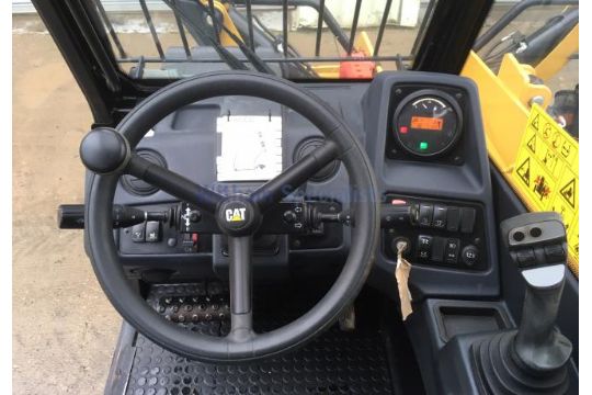 2014 Caterpillar TH414C GC 3.6 ton Telehandler ONLY 1,382 HOURS!!! - Image 13 of 20