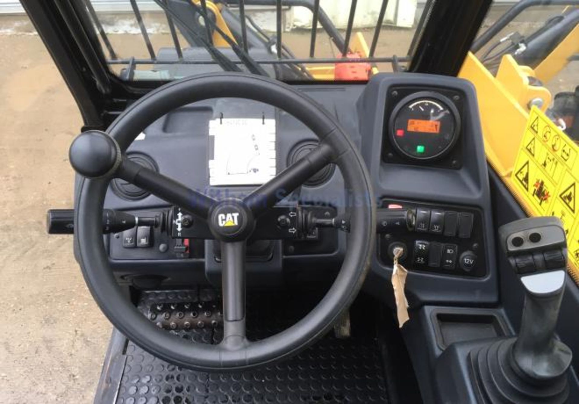 2014 Caterpillar TH414C GC 3.6 ton Telehandler ONLY 1,382 HOURS!!! - Image 13 of 20