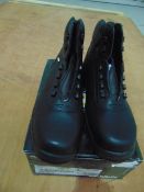 Pair of Unissued Jallatte Safety Boots Size 11