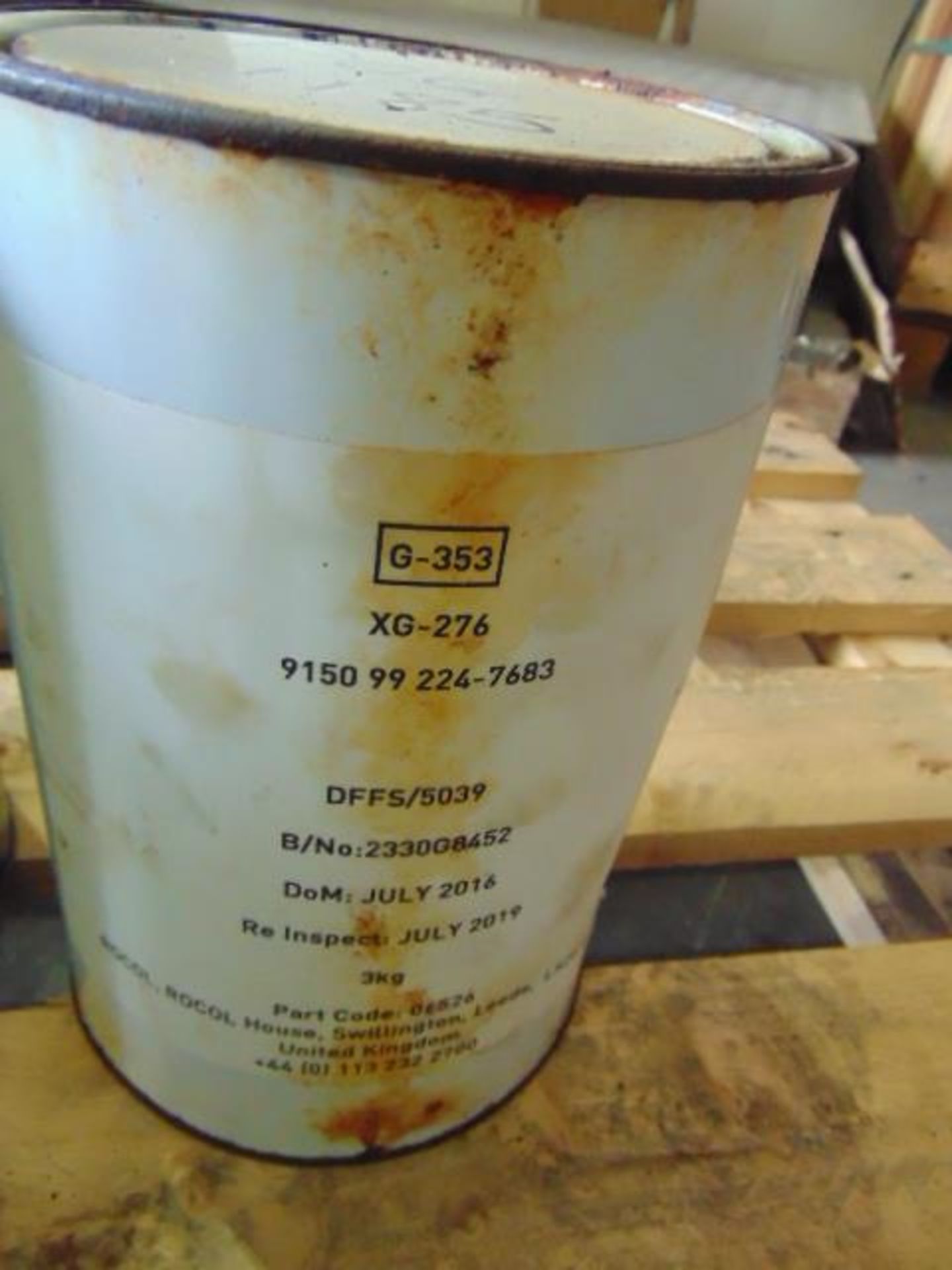 Qty 5 x Mixed Grease direct from reserve stores - Image 5 of 5