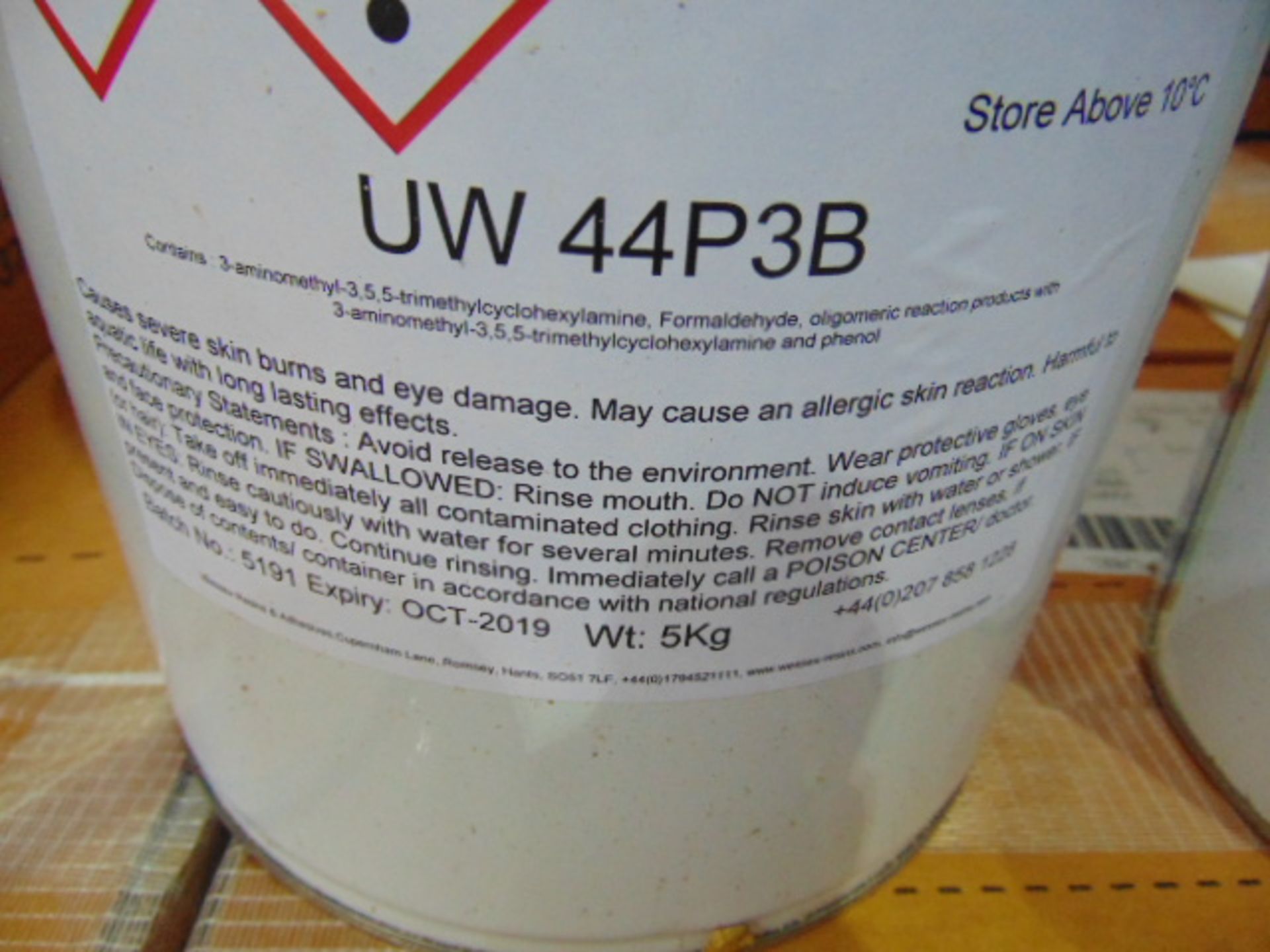Qty 20 x UW44P3 Epoxy Putty direct from reserve stores - Image 4 of 4