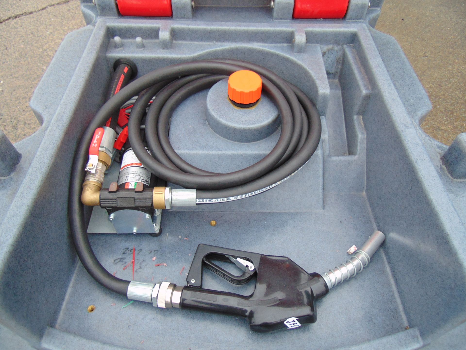 Unused JFC 425L Mobile Diesel Tank C/W 12v Fuel Pump, Nozzle, 4m Hose etc - Image 3 of 8