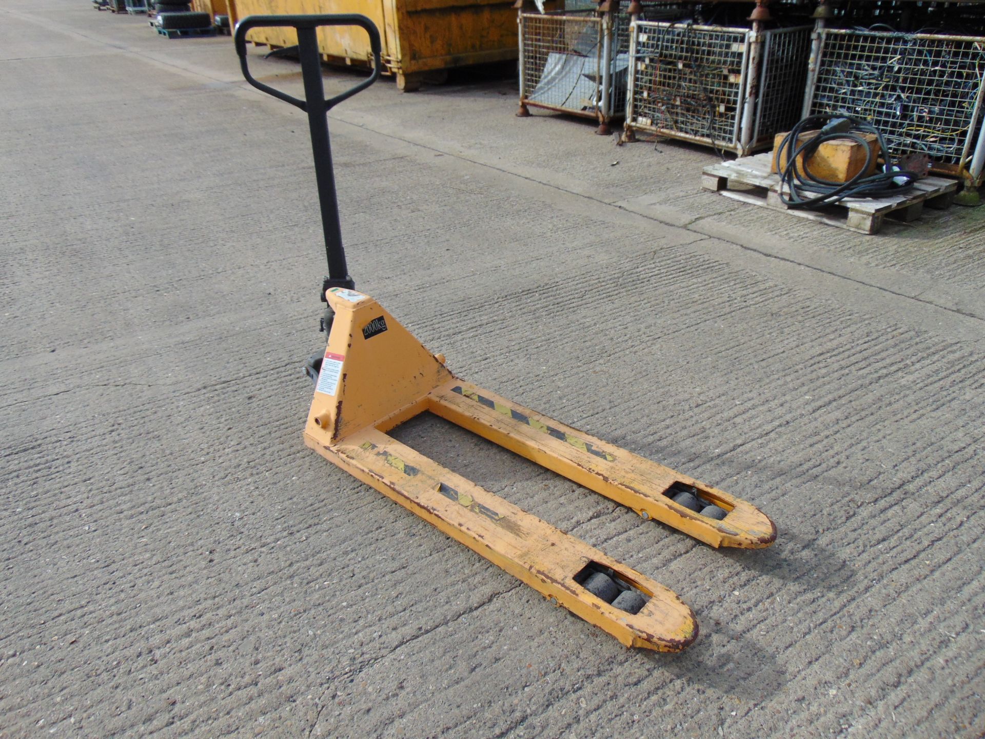 2000kg Hand Pallet Truck