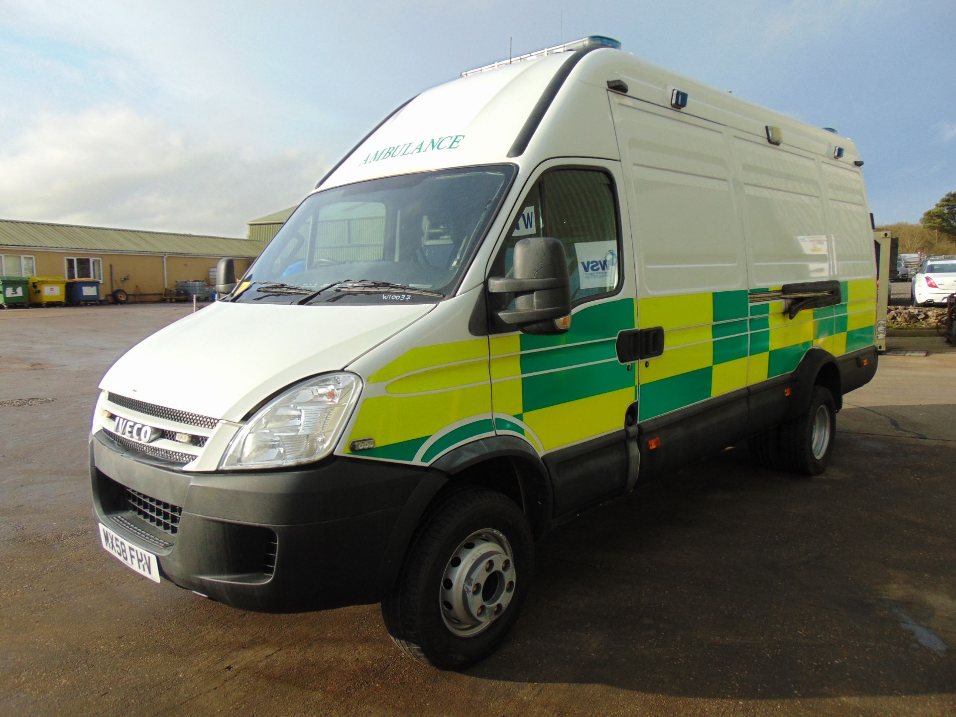 Iveco Daily 65C18V 3.0 HPT Long Wheel Base High roof panel van ONLY 52,841 Miles! - Image 4 of 30