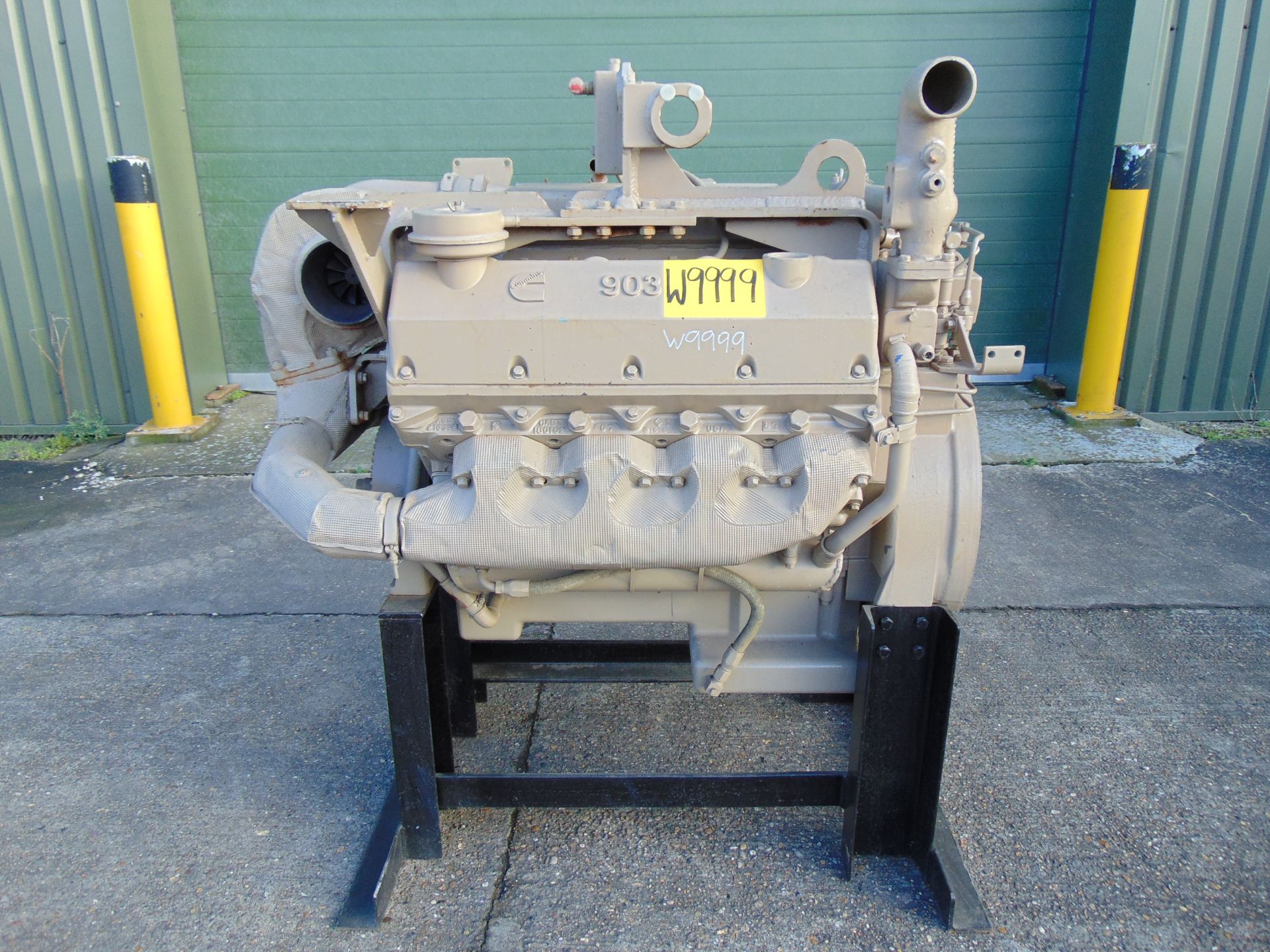 A1 Reconditioned Cummins 903 Turbo Diesel Engine