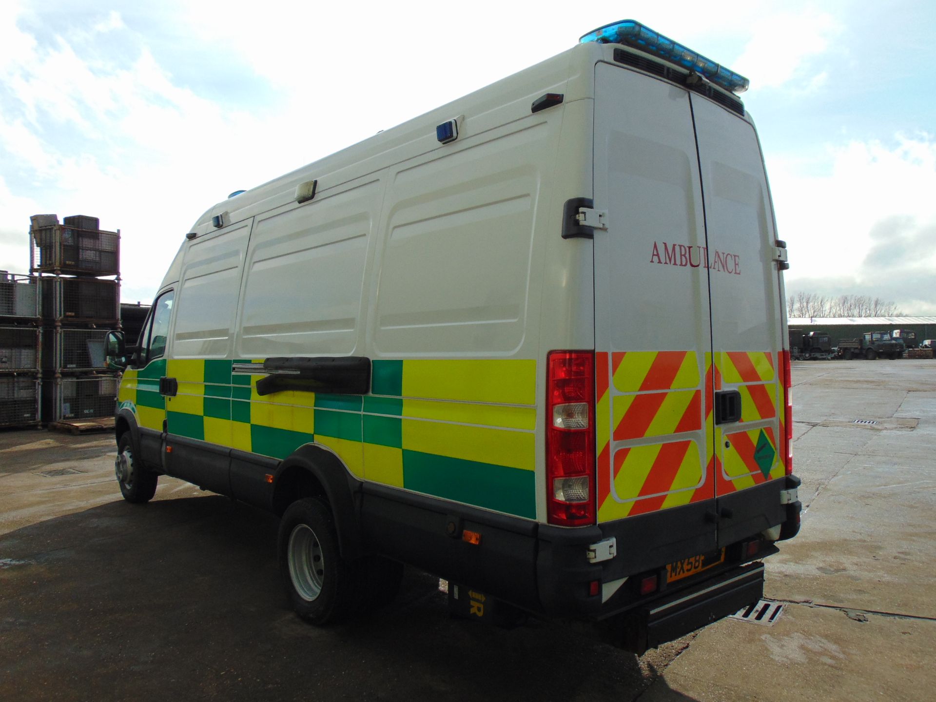 Iveco Daily 65C18V 3.0 HPT Long Wheel Base High roof panel van ONLY 52,841 Miles! - Image 5 of 30