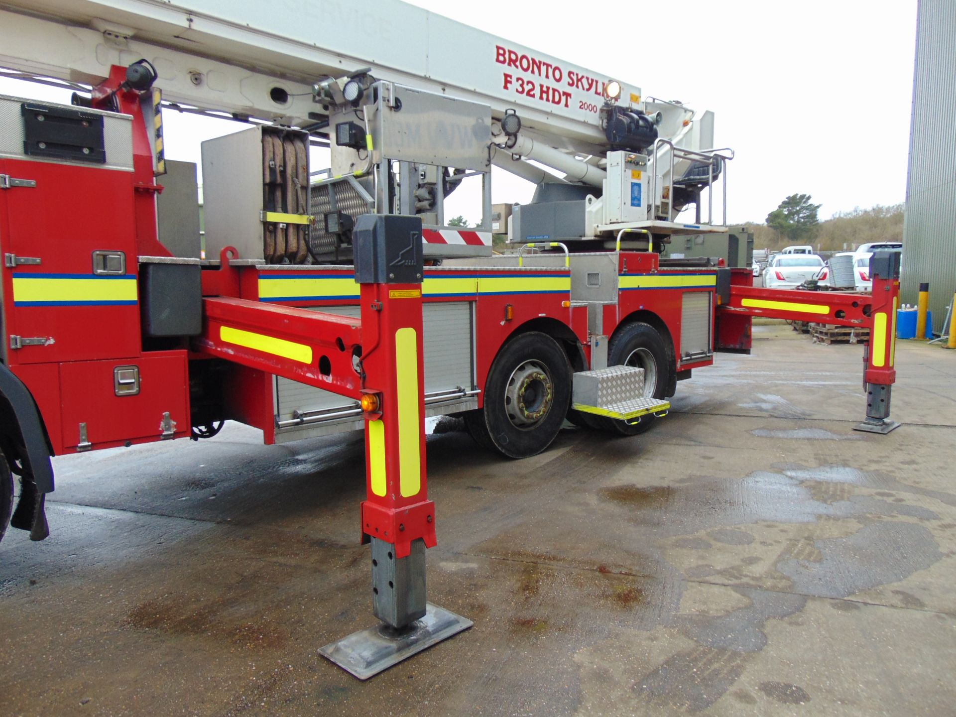 ERF Angloco EC8 Fire Appliance Aerial Ladder Platform ALP with Bronto Skylift F 32 HDT - Image 11 of 40