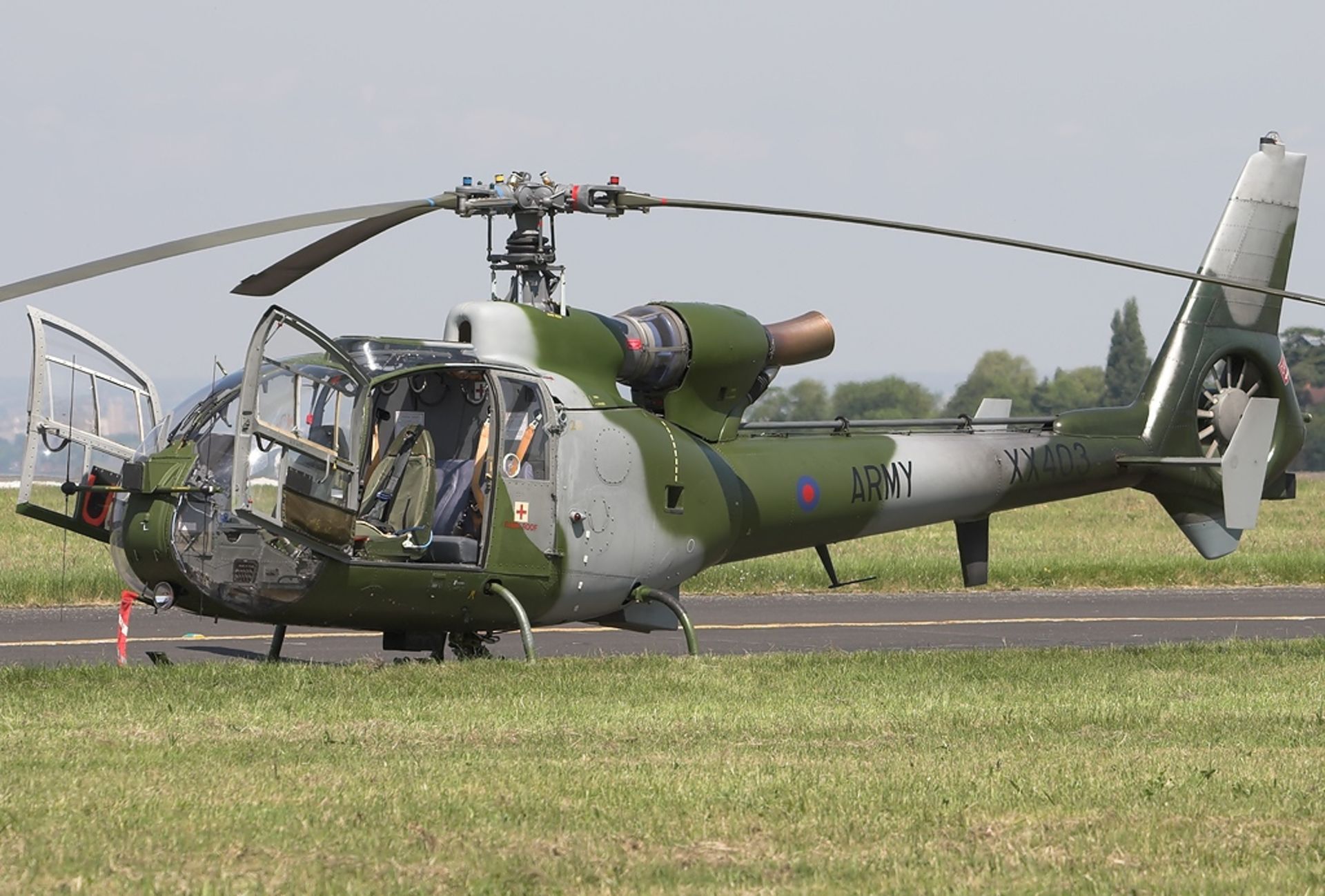 Gazelle AH 1 Turbine Helicopter Airframe (TAIL NUMBER XX403) - Image 28 of 28