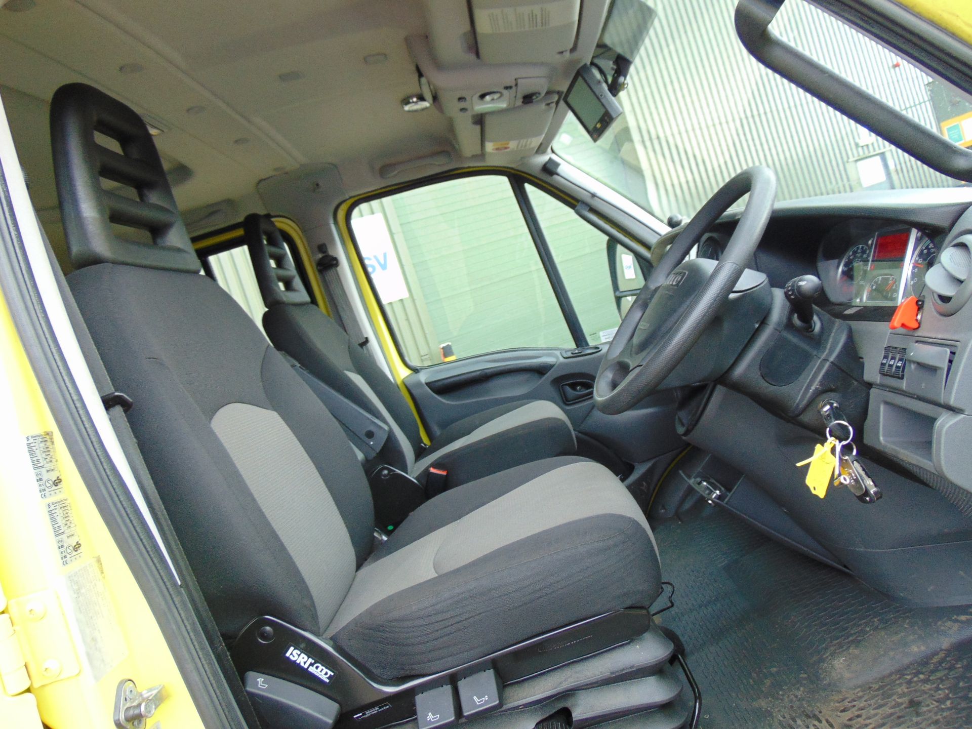 2011 Iveco Daily 70C17A Double Cab Incident Response Unit complete with 750 Kg Tail Lift & Generator - Image 35 of 42