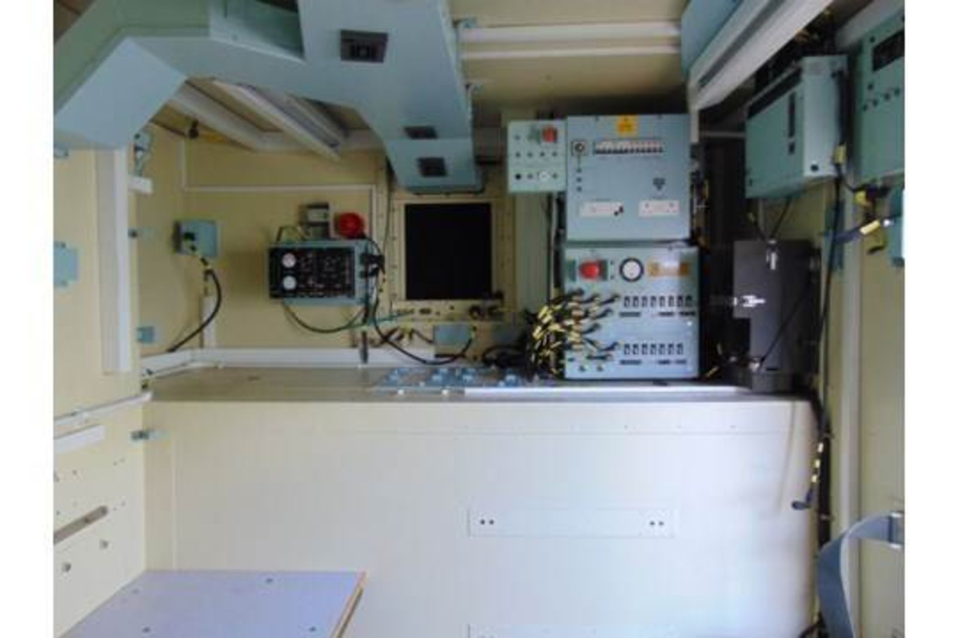 Demountable Workshop/Communications Cabin - Image 15 of 21