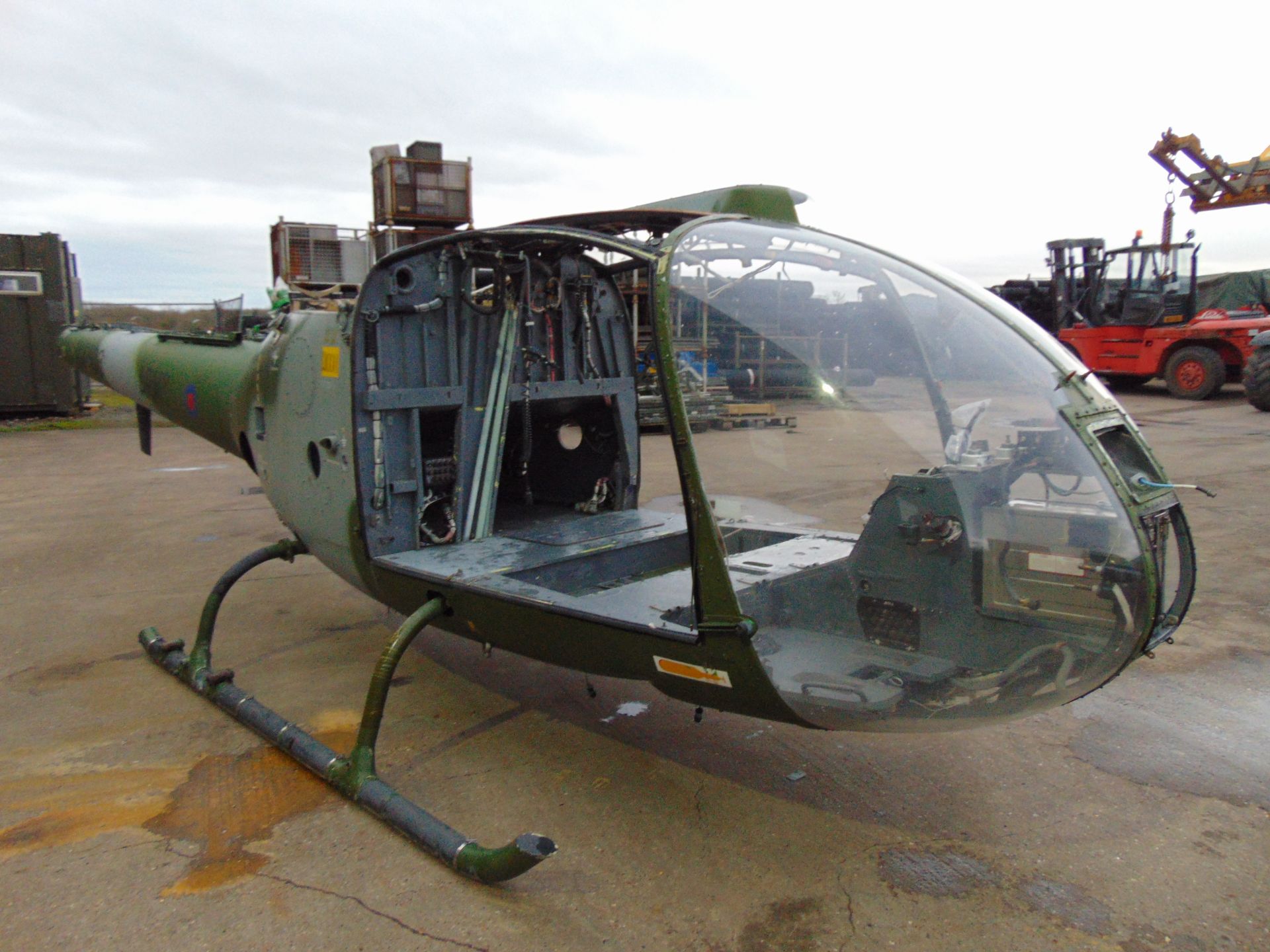 Gazelle AH 1 Turbine Helicopter Airframe (TAIL NUMBER XX403) - Image 5 of 28