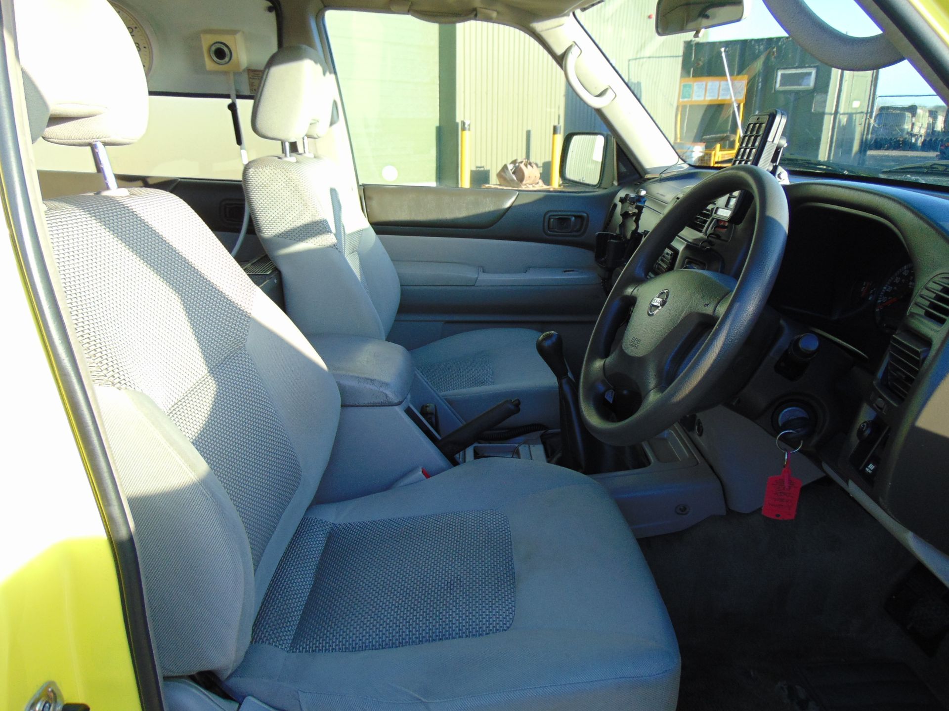 2004 Nissan Patrol GR 4x4 Ambulance / Mobile Workshop ONLY 74,974 Miles - Bild 9 aus 28