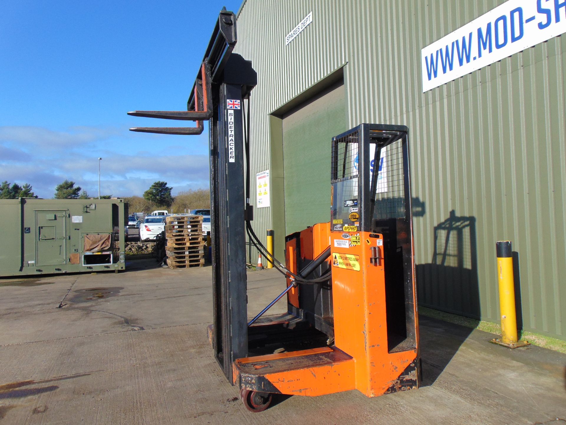 1999 Sidetracker S025B 4 Way Drive 4-way Reach Truck - Image 19 of 31