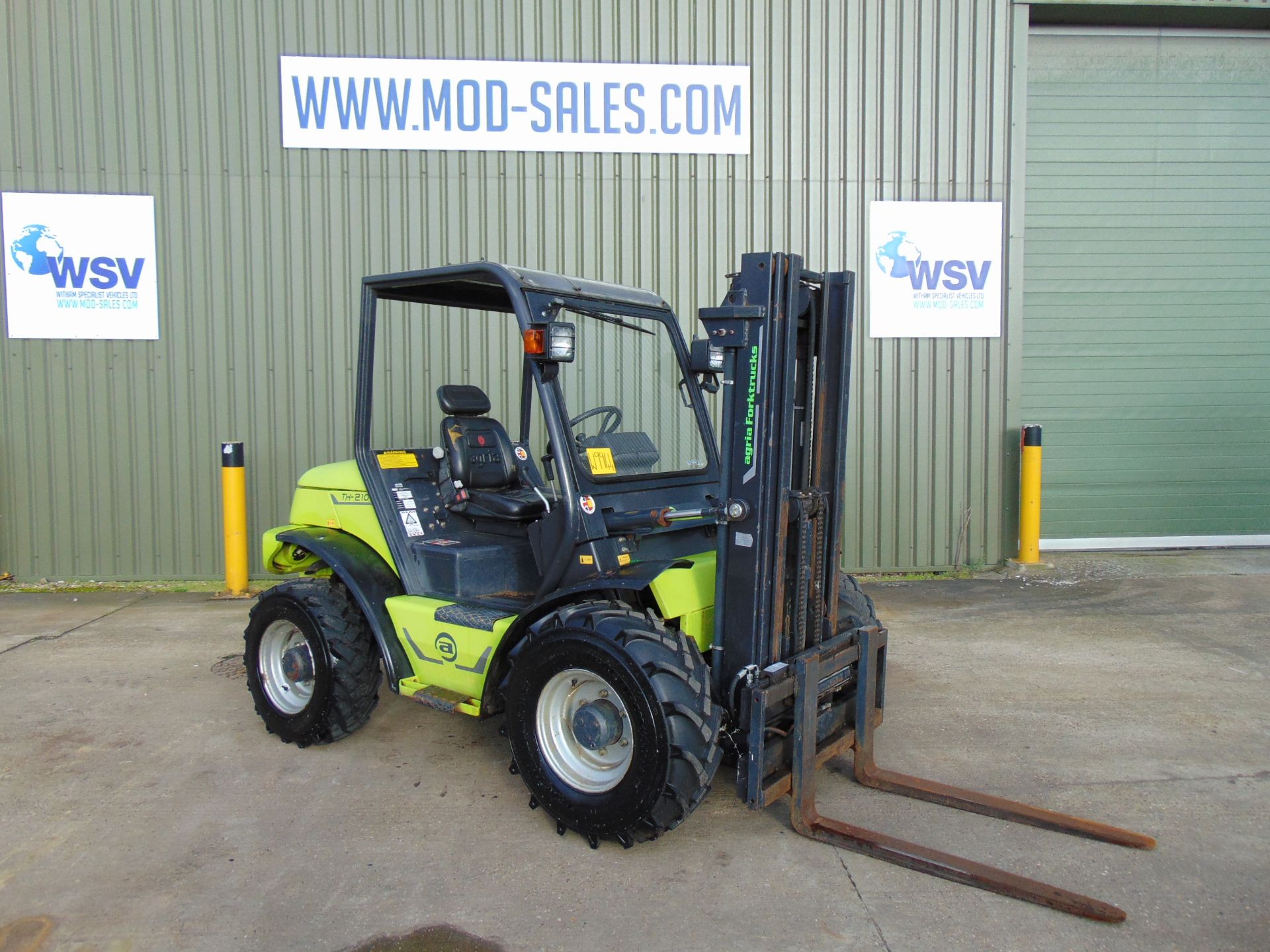 2011 Agrimac Agria TH210 Rough Terrain Diesel Forklift ONLY 1,918 HOURS!