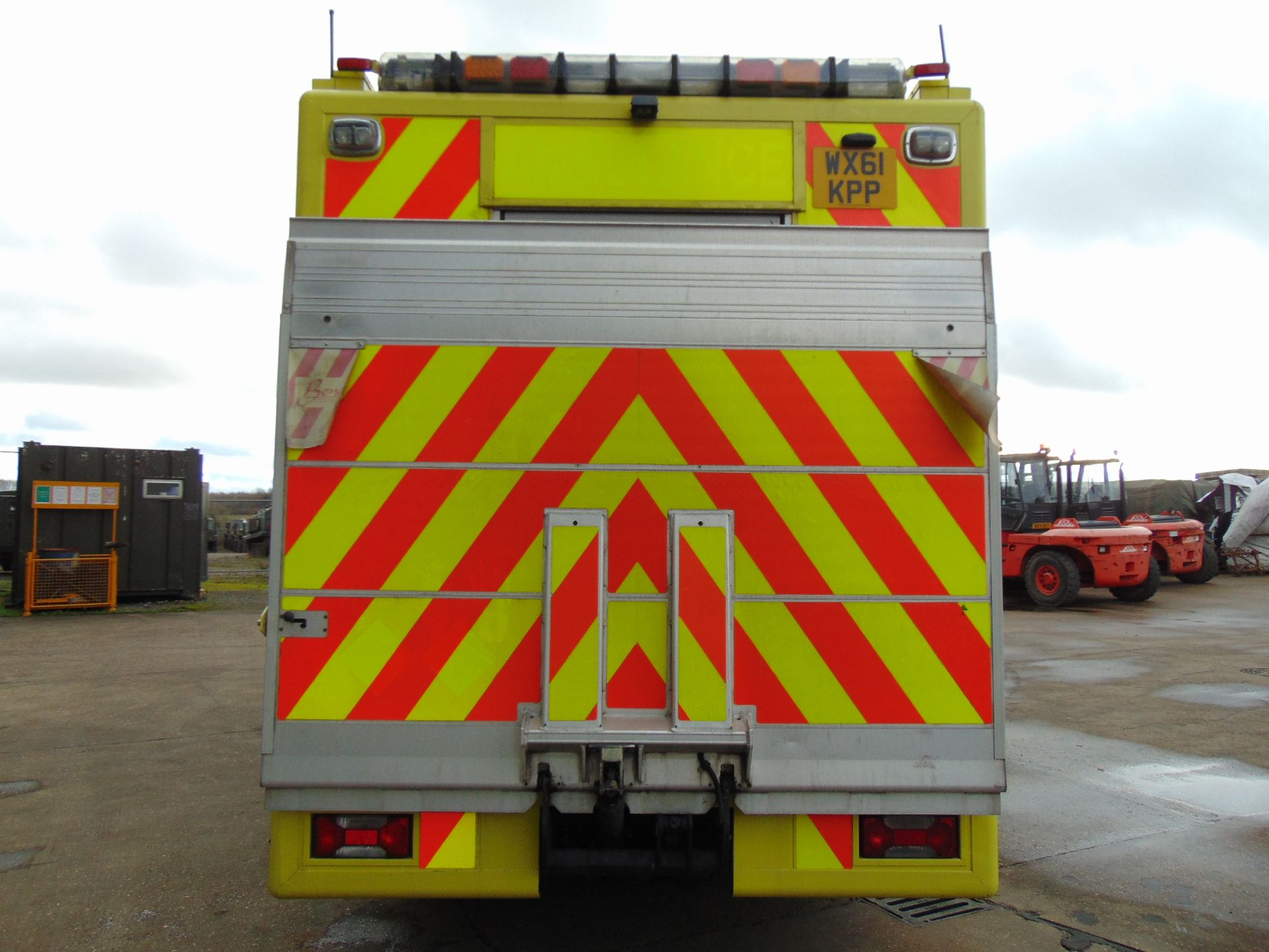 2011 Iveco Daily 70C17A Double Cab Incident Response Unit complete with 750 Kg Tail Lift & Generator - Image 30 of 42