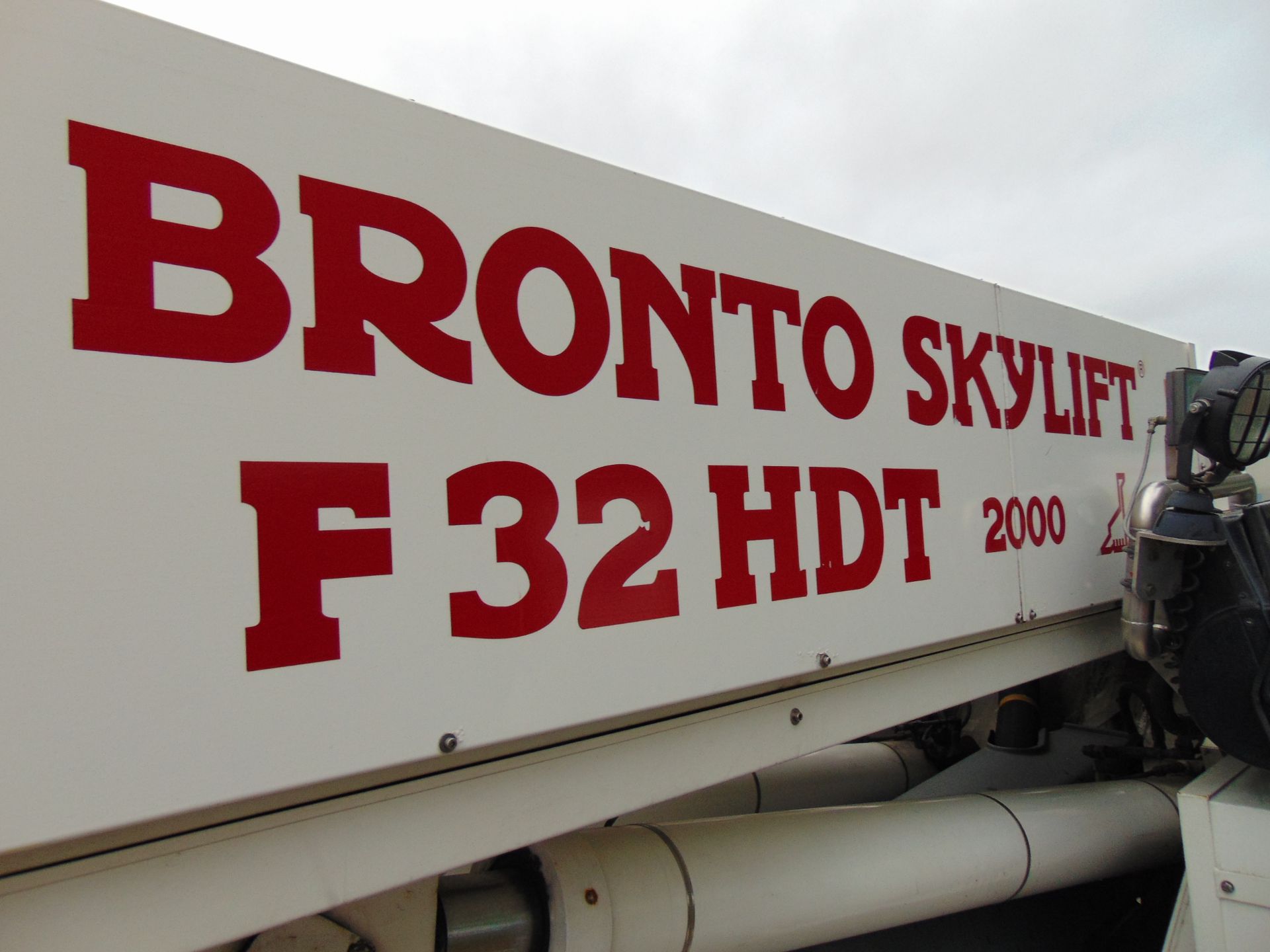 ERF Angloco EC8 Fire Appliance Aerial Ladder Platform ALP with Bronto Skylift F 32 HDT - Image 25 of 40