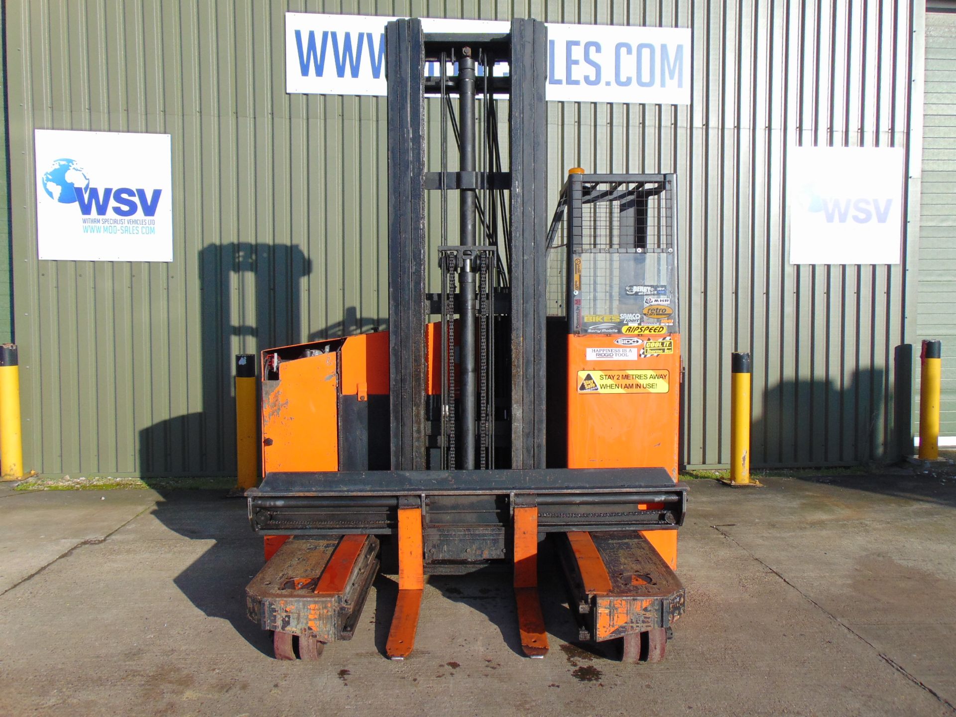 1999 Sidetracker S025B 4 Way Drive 4-way Reach Truck - Image 25 of 31