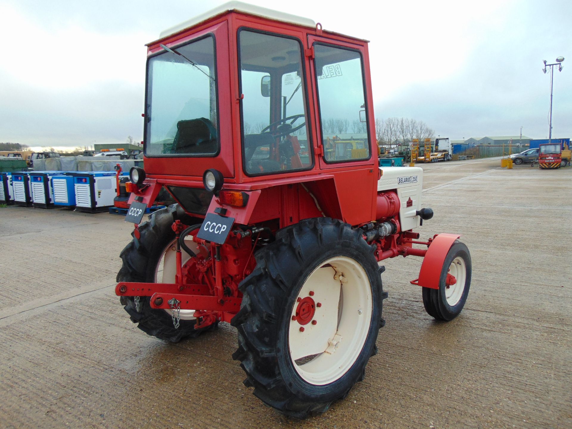 Very Rare USSR Belarus 250 2WD Tractor Very Low Hours! - Image 6 of 26