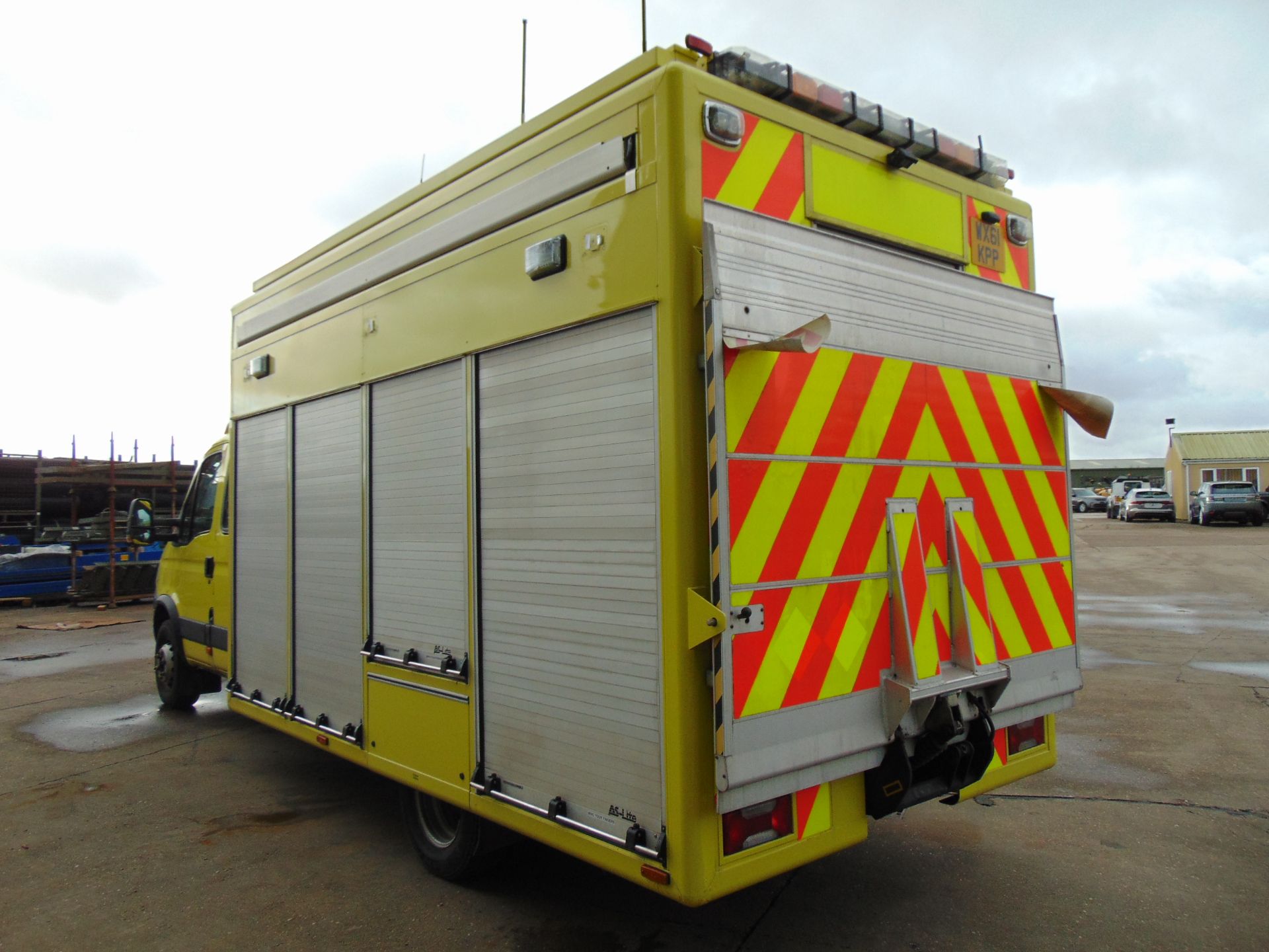 2011 Iveco Daily 70C17A Double Cab Incident Response Unit complete with 750 Kg Tail Lift & Generator - Image 31 of 42