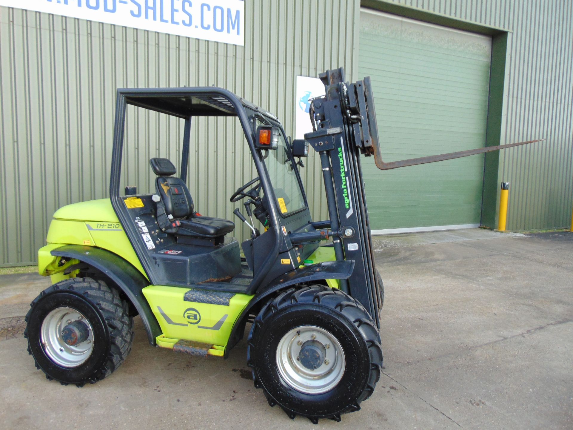 2011 Agrimac Agria TH210 Rough Terrain Diesel Forklift ONLY 1,918 HOURS! - Image 11 of 29