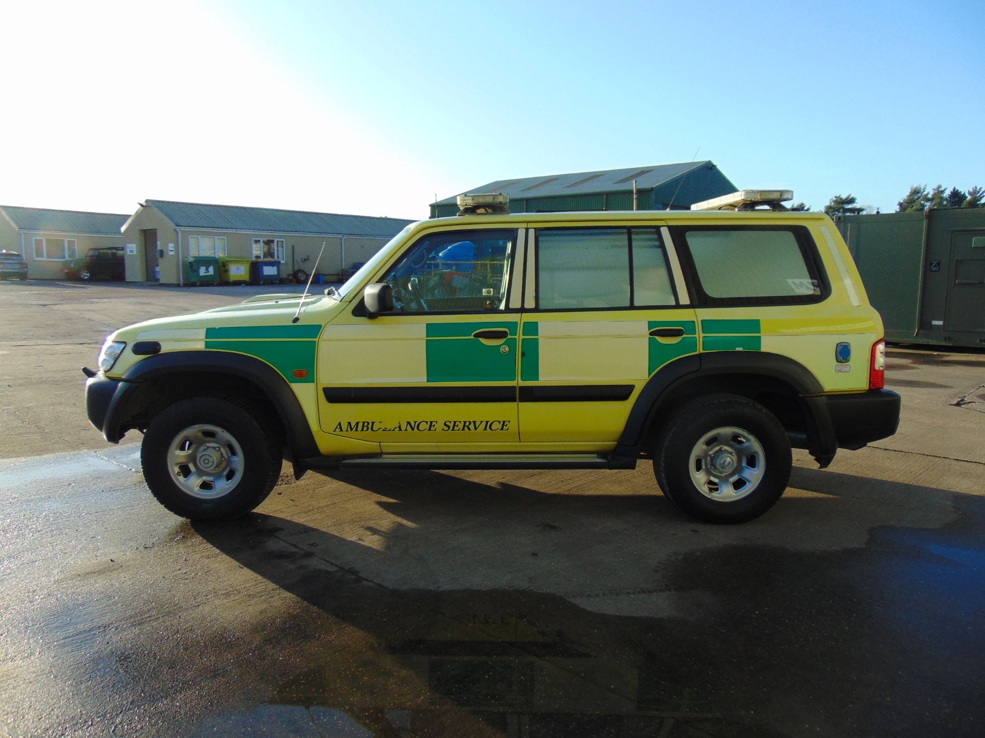 2004 Nissan Patrol GR 4x4 Ambulance / Mobile Workshop ONLY 74,974 Miles - Bild 4 aus 28