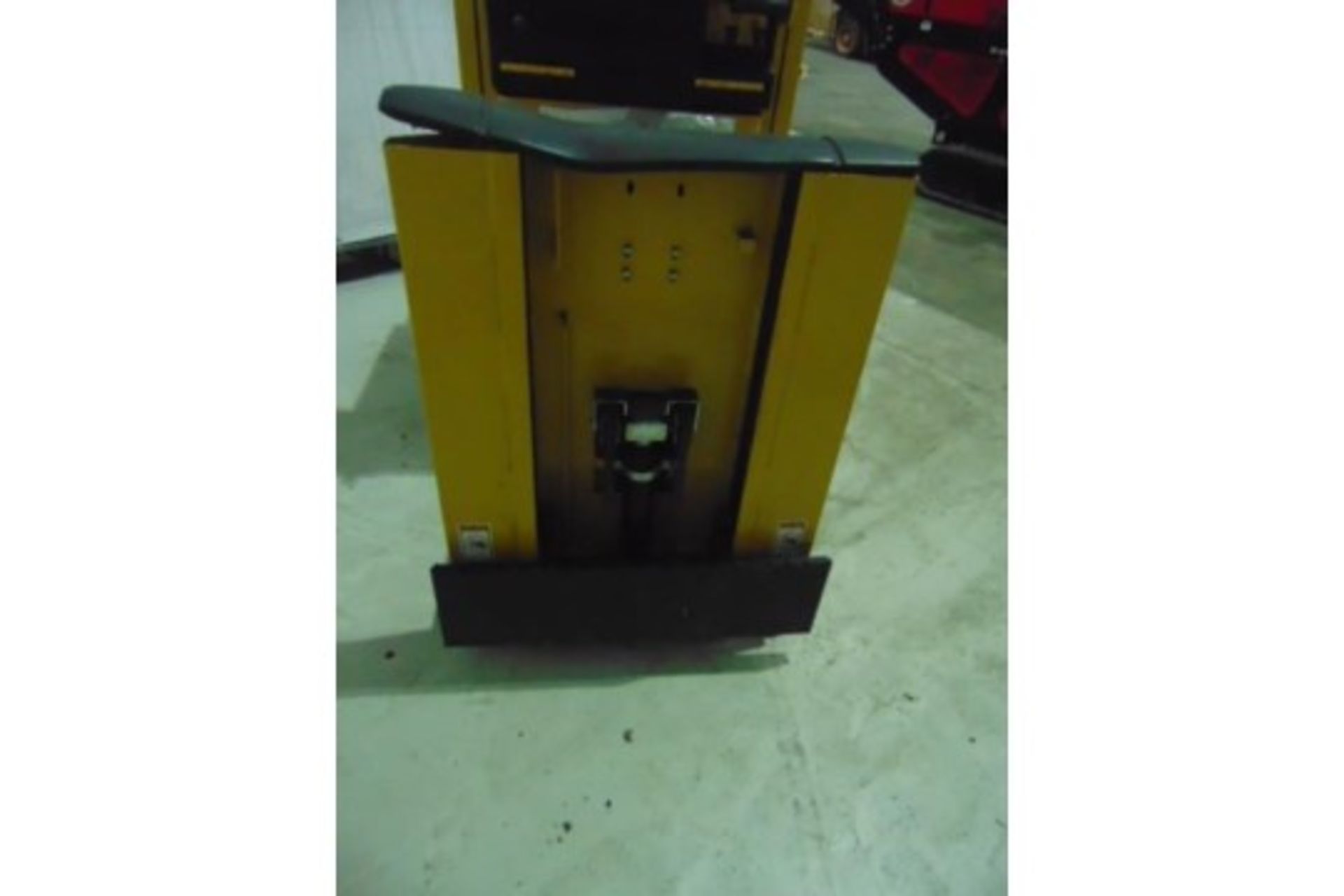 Yale MO10E AC Self Propelled Electric Pallet Truck. - Image 8 of 14