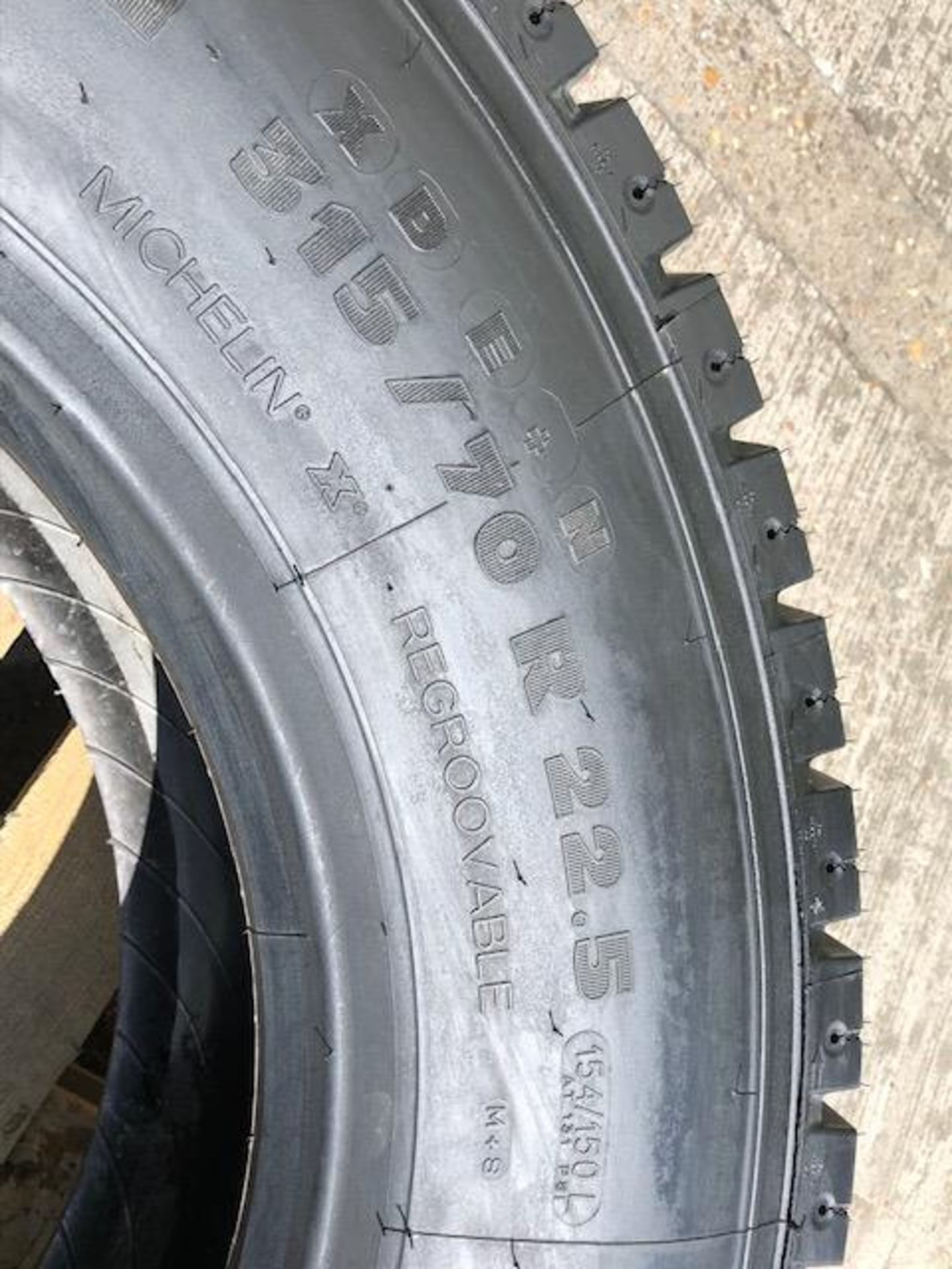 315 / 70 R 22.5 Michelin XDE + N Mulitway XDE + N Multiway Tyre Unused - Image 4 of 8