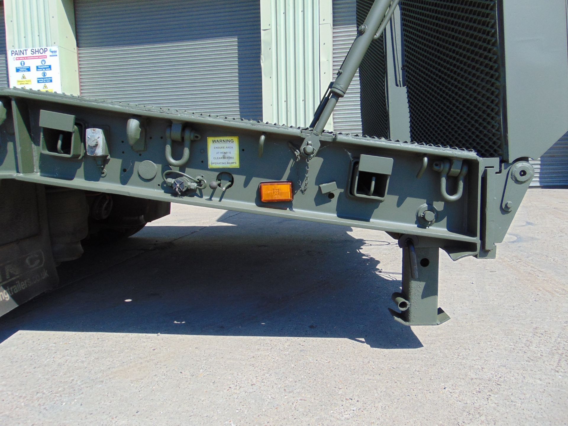 King GTS38 Tri Axle Stepframe Trailer - Image 17 of 27