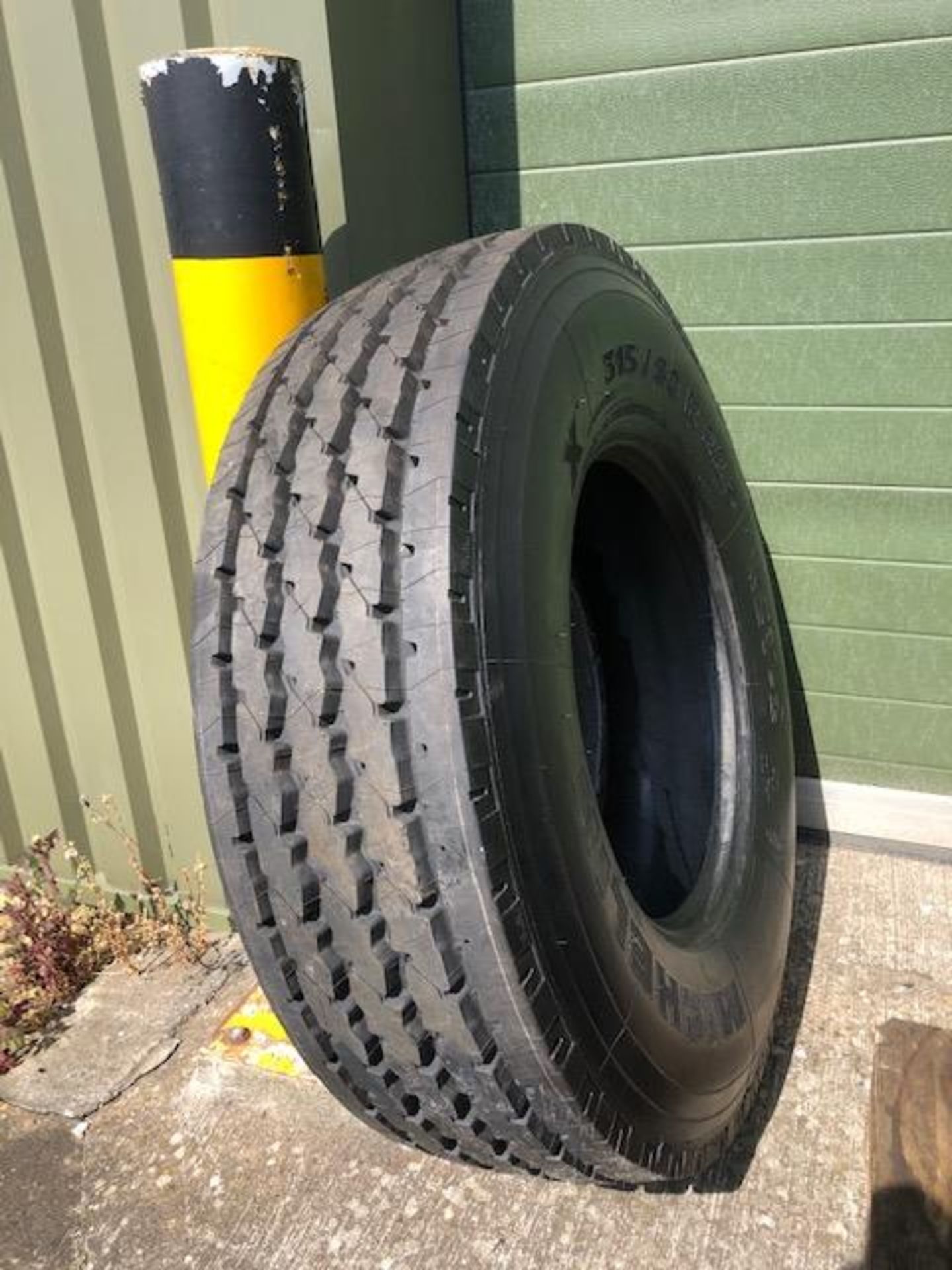 Qty 4 x 315 - 80R 22.5 Michelin XZY - 2 Tyres, unused with bobbles - Image 7 of 8