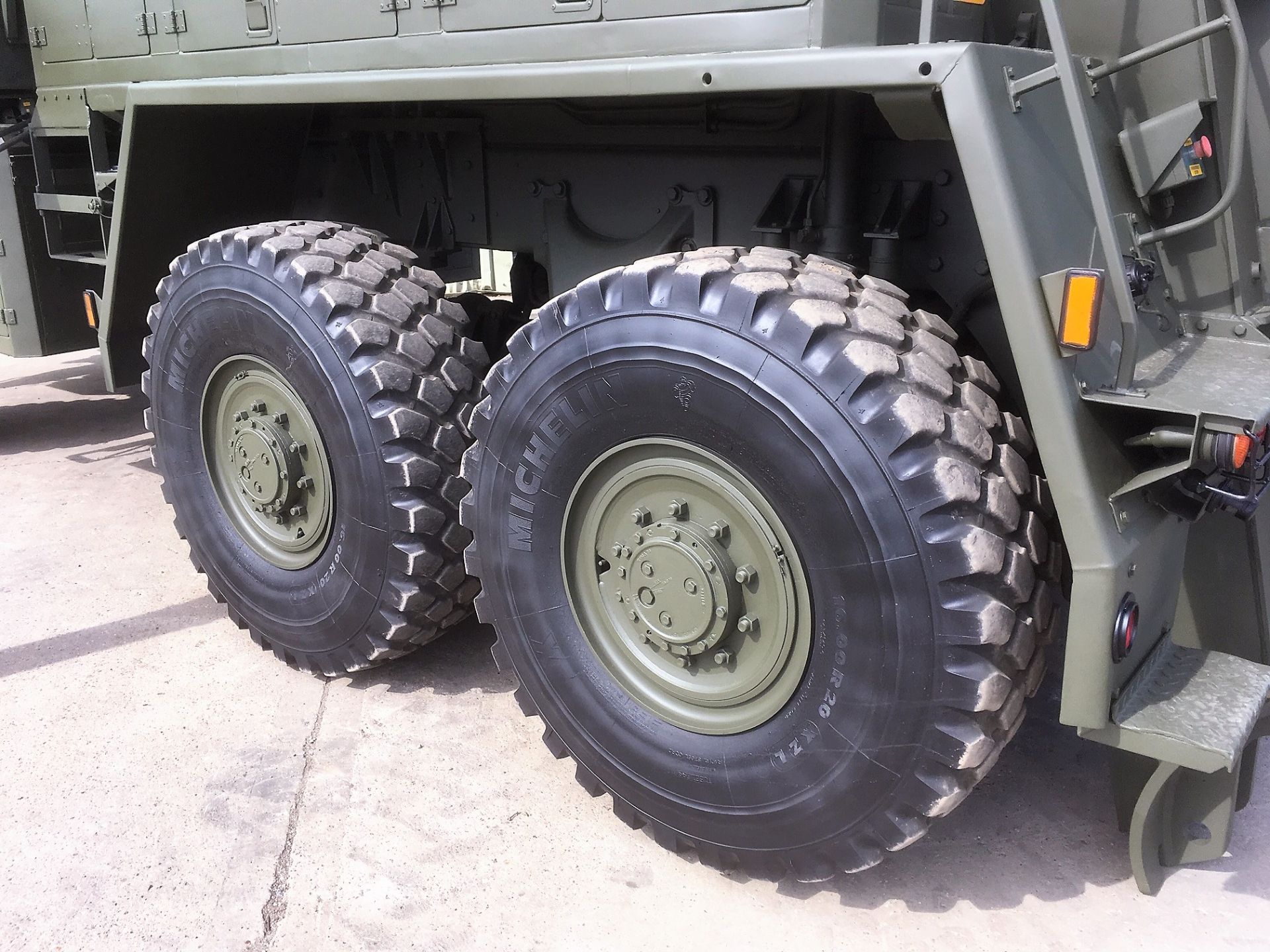 Foden 6x6 RHD Recovery Vehicle - Image 11 of 19