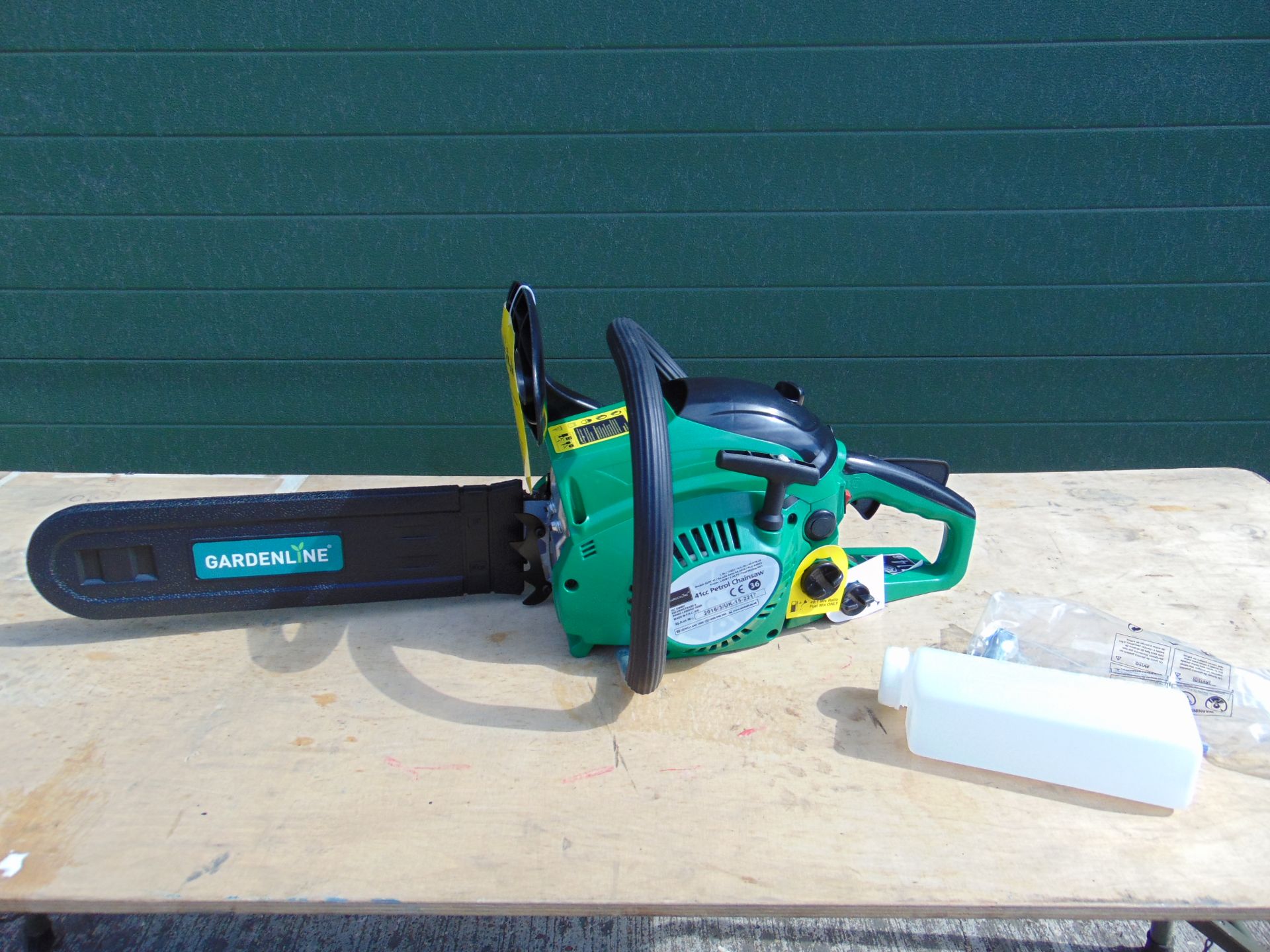 Unissued Gardenline 41cc Petrol Chainsaw