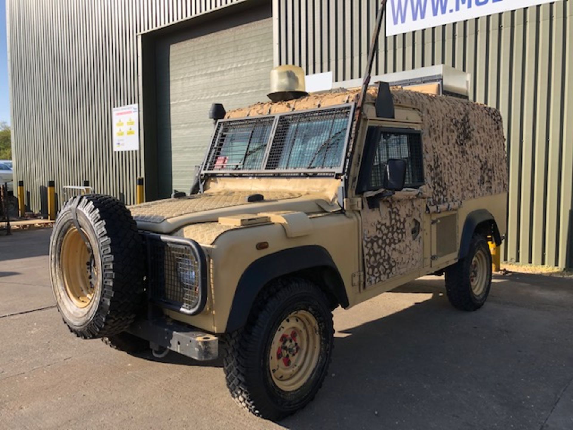 Land Rover Snatch 2A 300TDi - Image 5 of 37