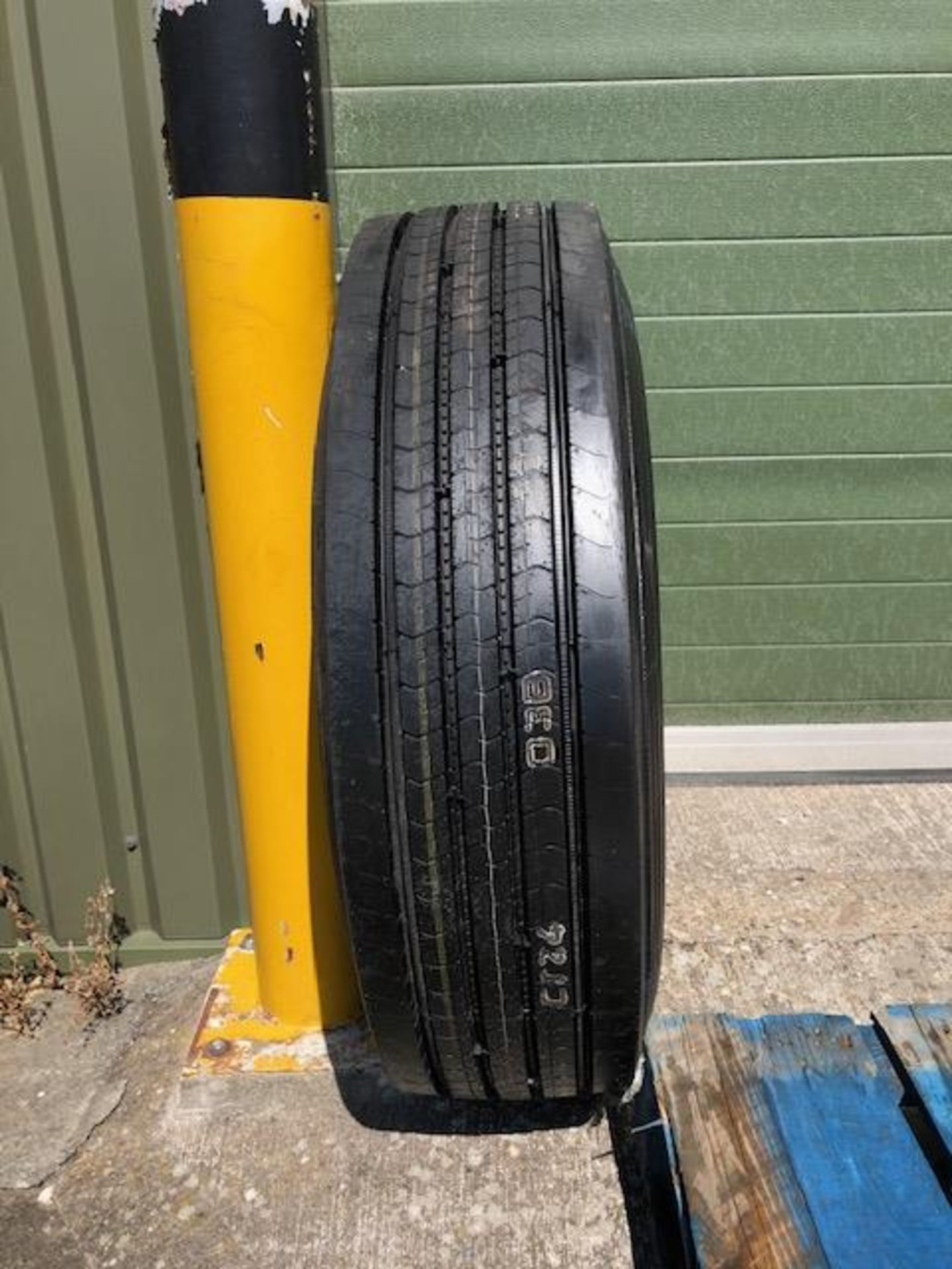 315 / 80 R 22.5 Bridgestone R249 ECOPIA Tyre Unused - Image 8 of 8