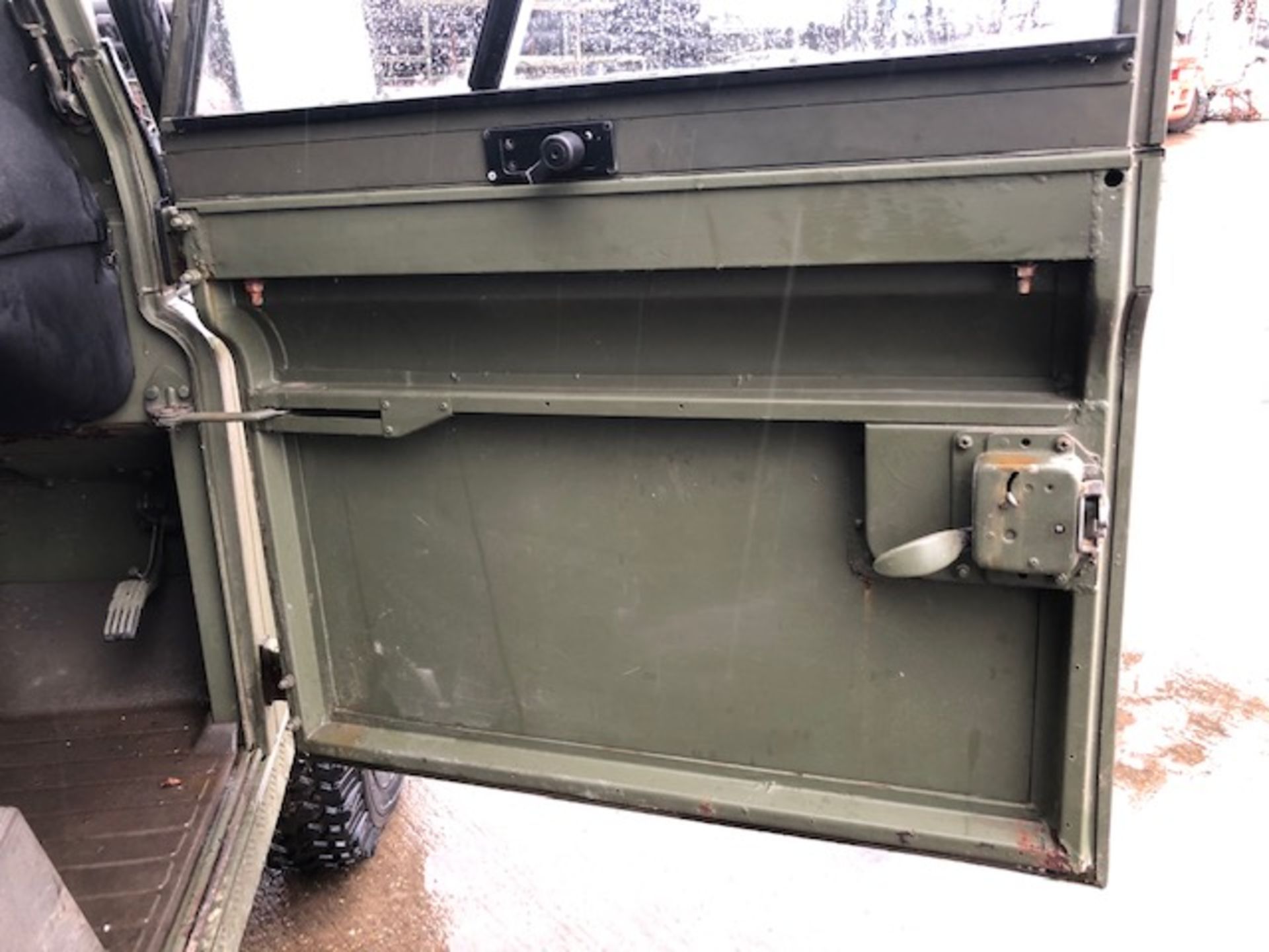 Land Rover 110 RHD Tithonus hardtop - Image 26 of 34