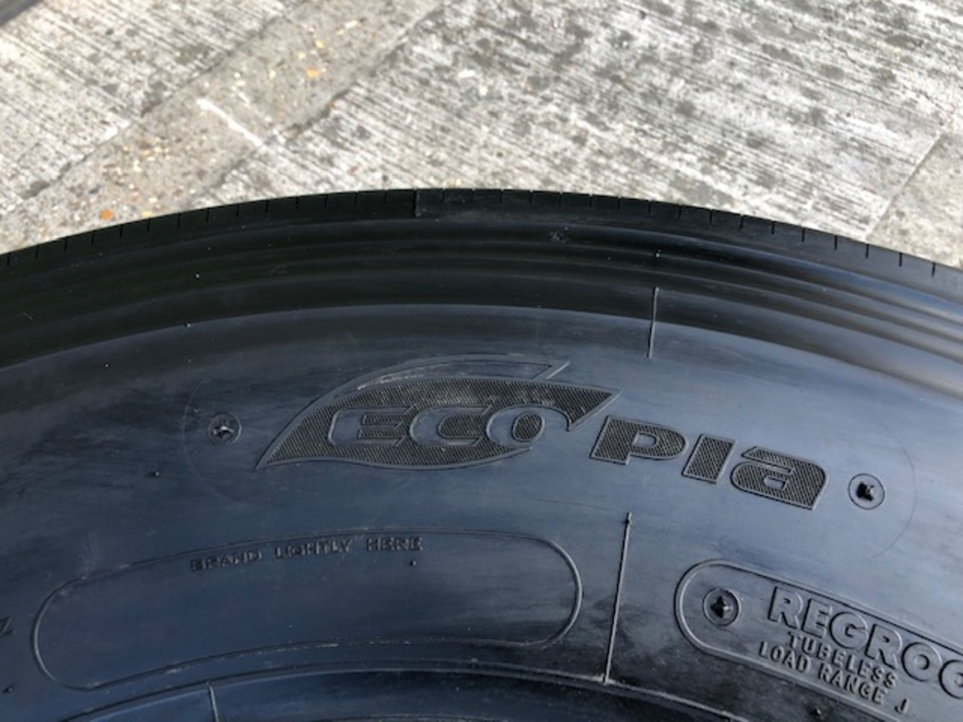 315 / 80 R 22.5 Bridgestone R249 ECOPIA Tyre Unused - Image 6 of 8