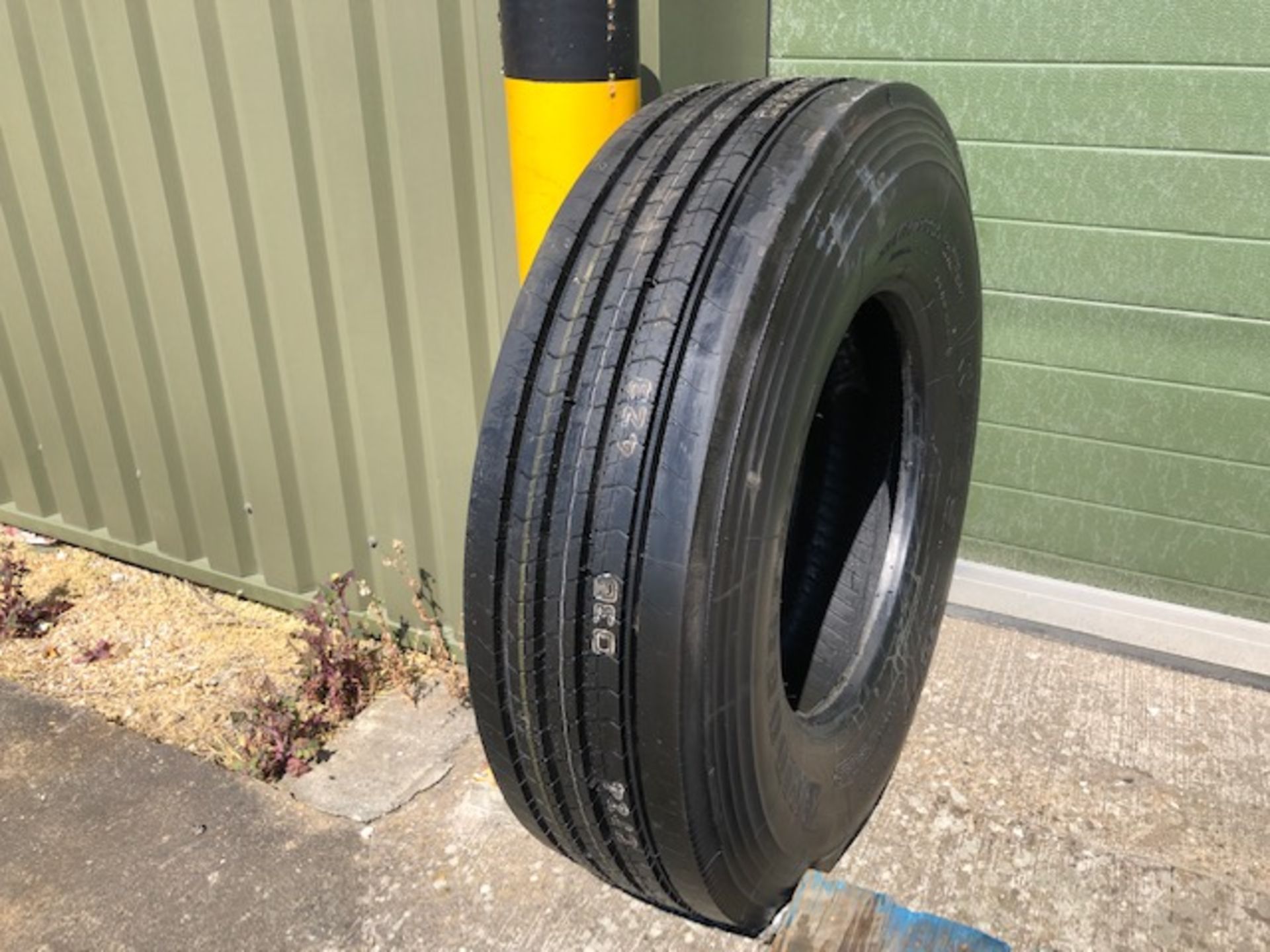 315 / 80 R 22.5 Bridgestone R249 ECOPIA Tyre Unused - Image 7 of 8