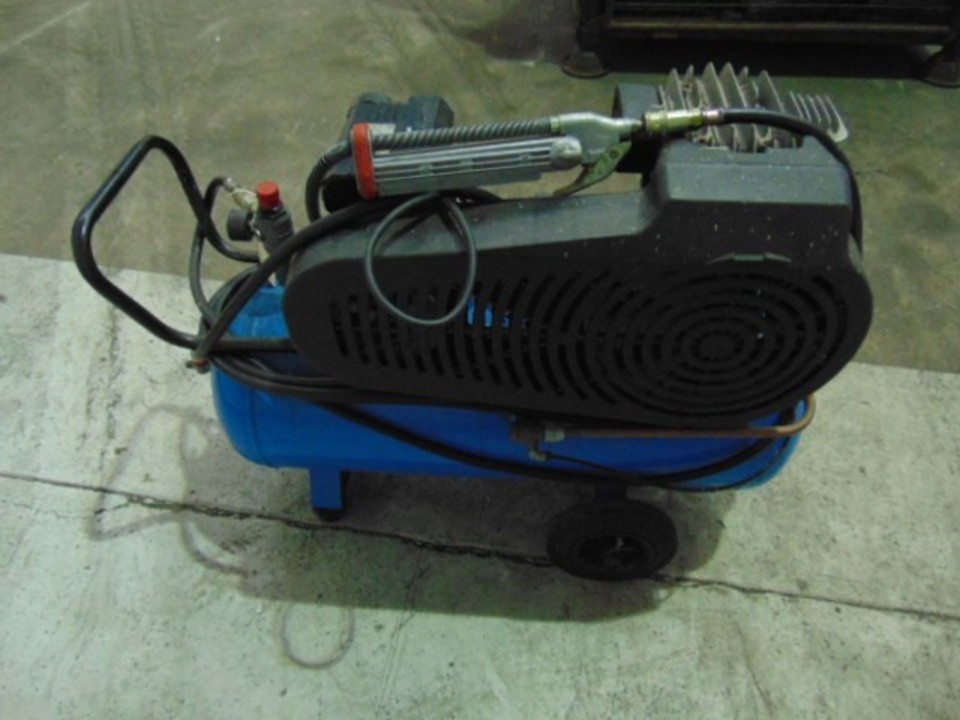 ABAC B 2800B-60 cm 3 V240 Kompex Mobile Air Compressor - Image 4 of 5