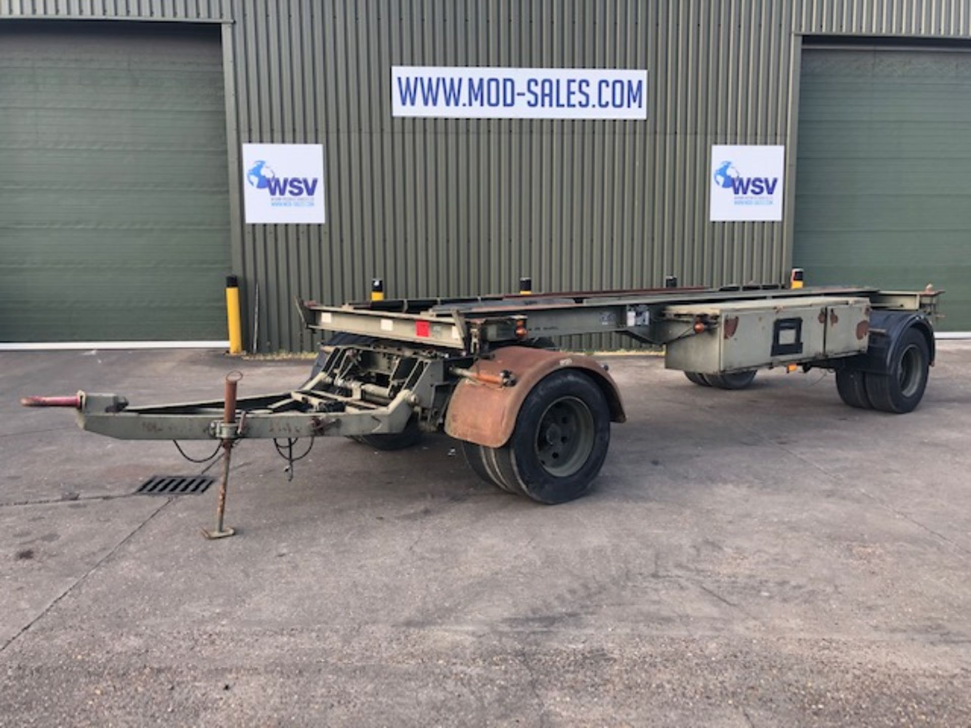 King DB20 2 axle drawbar skeletal trailer