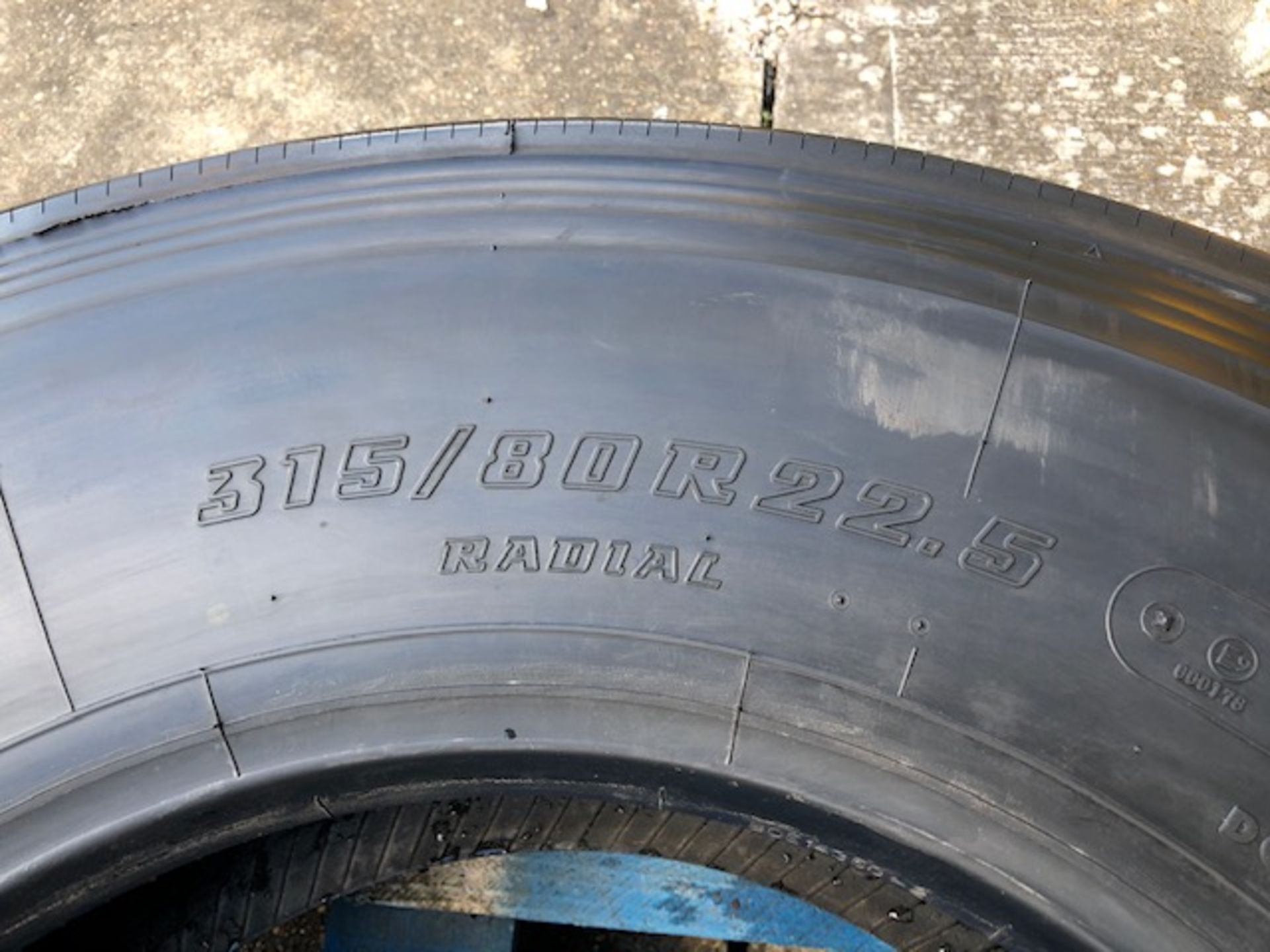 315 / 80 R 22.5 Bridgestone R249 ECOPIA Tyre Unused - Image 4 of 8