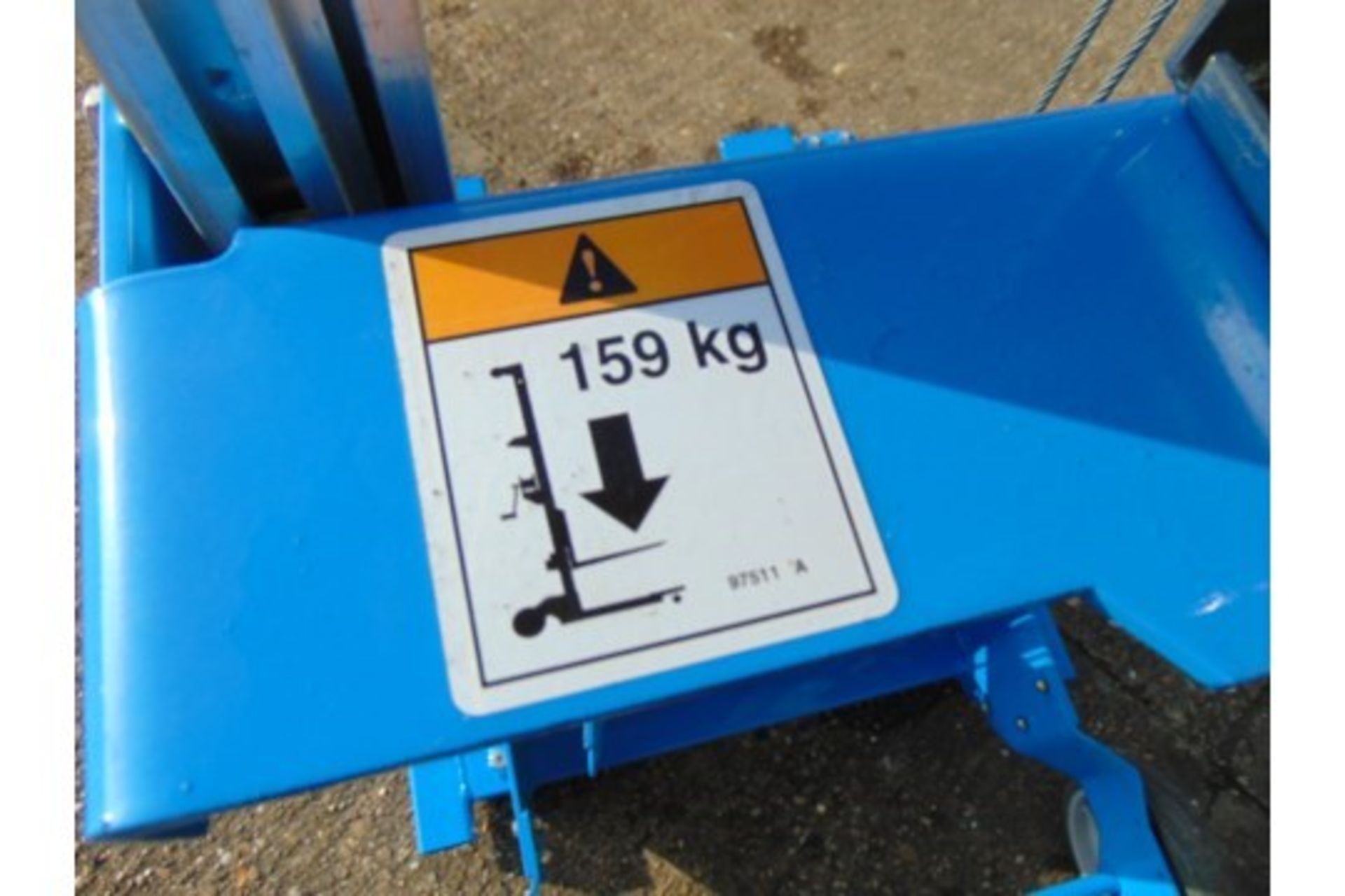 Unused Genie GL-10 Material Lift Fork Lift - Image 13 of 20