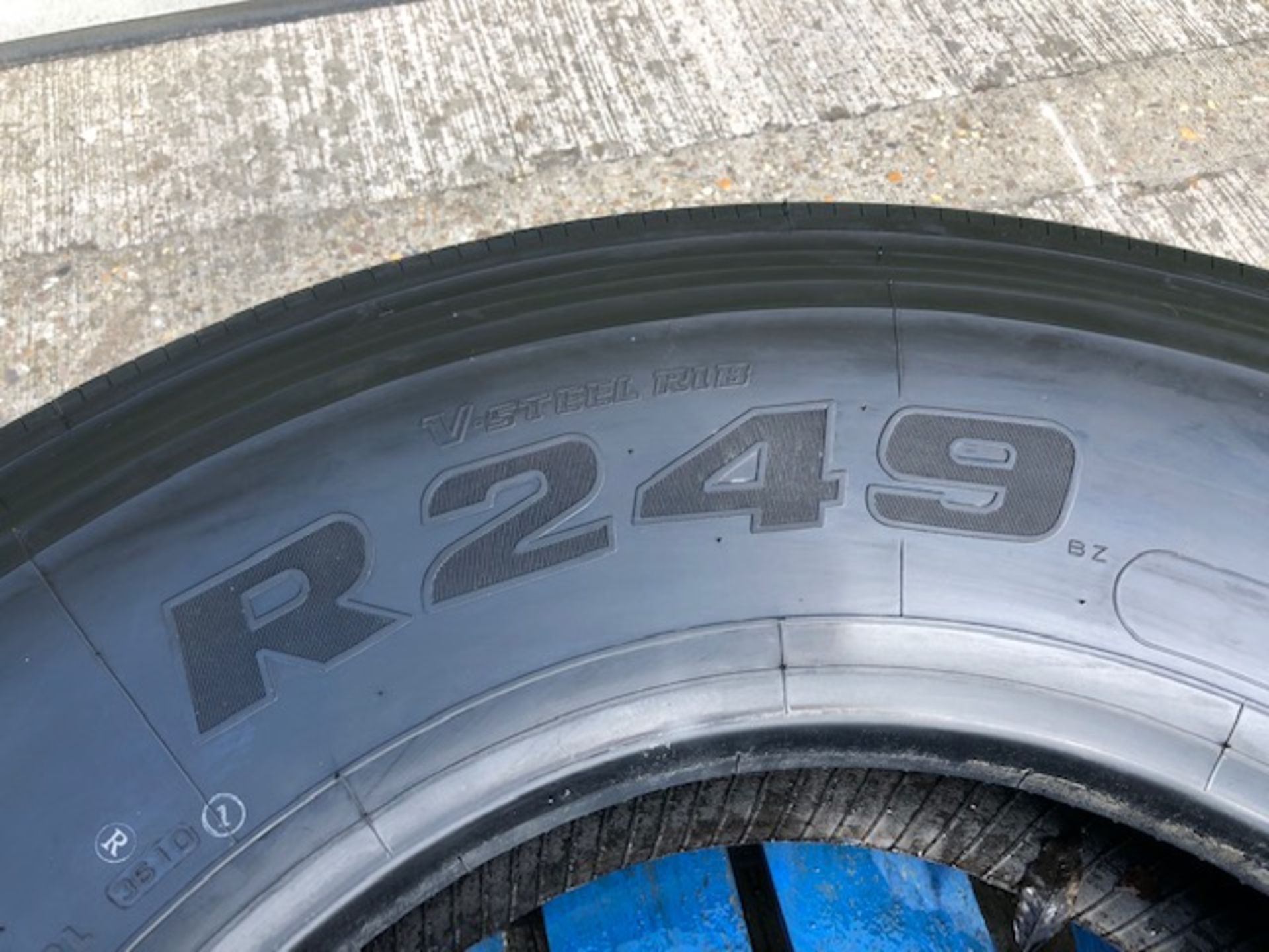315 / 80 R 22.5 Bridgestone R249 ECOPIA Tyre Unused - Image 5 of 8