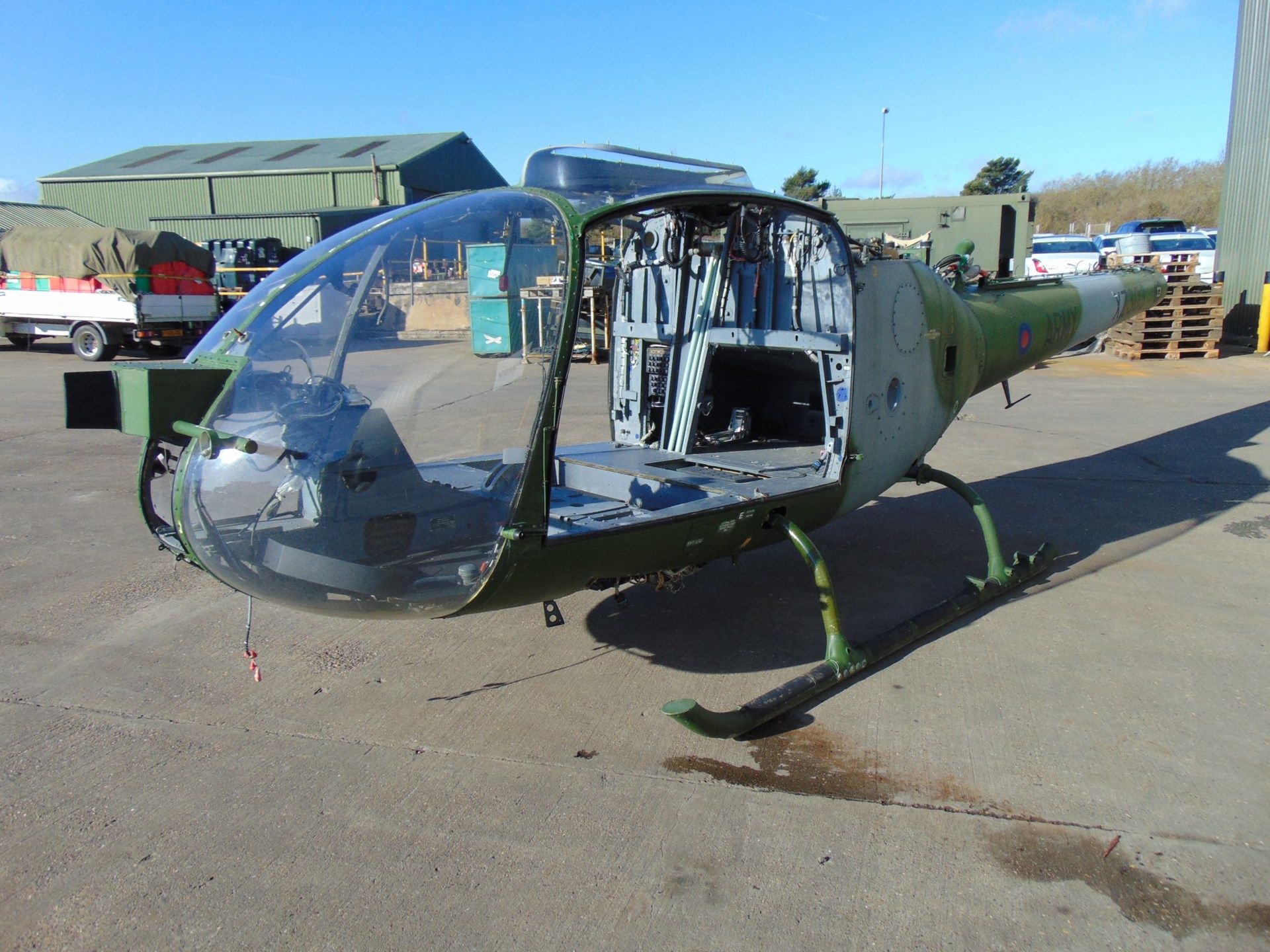 Gazelle AH 1 Turbine Helicopter Airframe (TAIL NUMBER XZ303) - Image 4 of 24