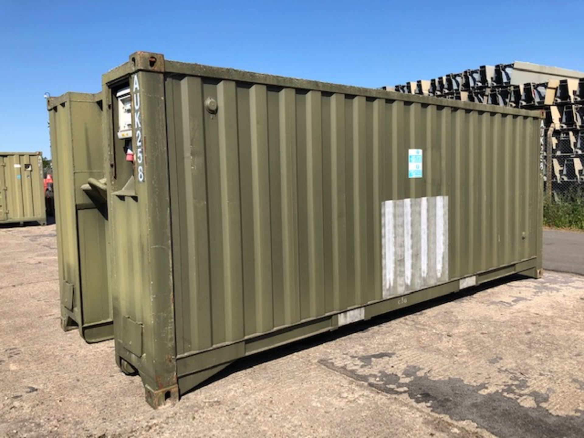 Frontline Toilet and Shower Block Unit - Image 19 of 48