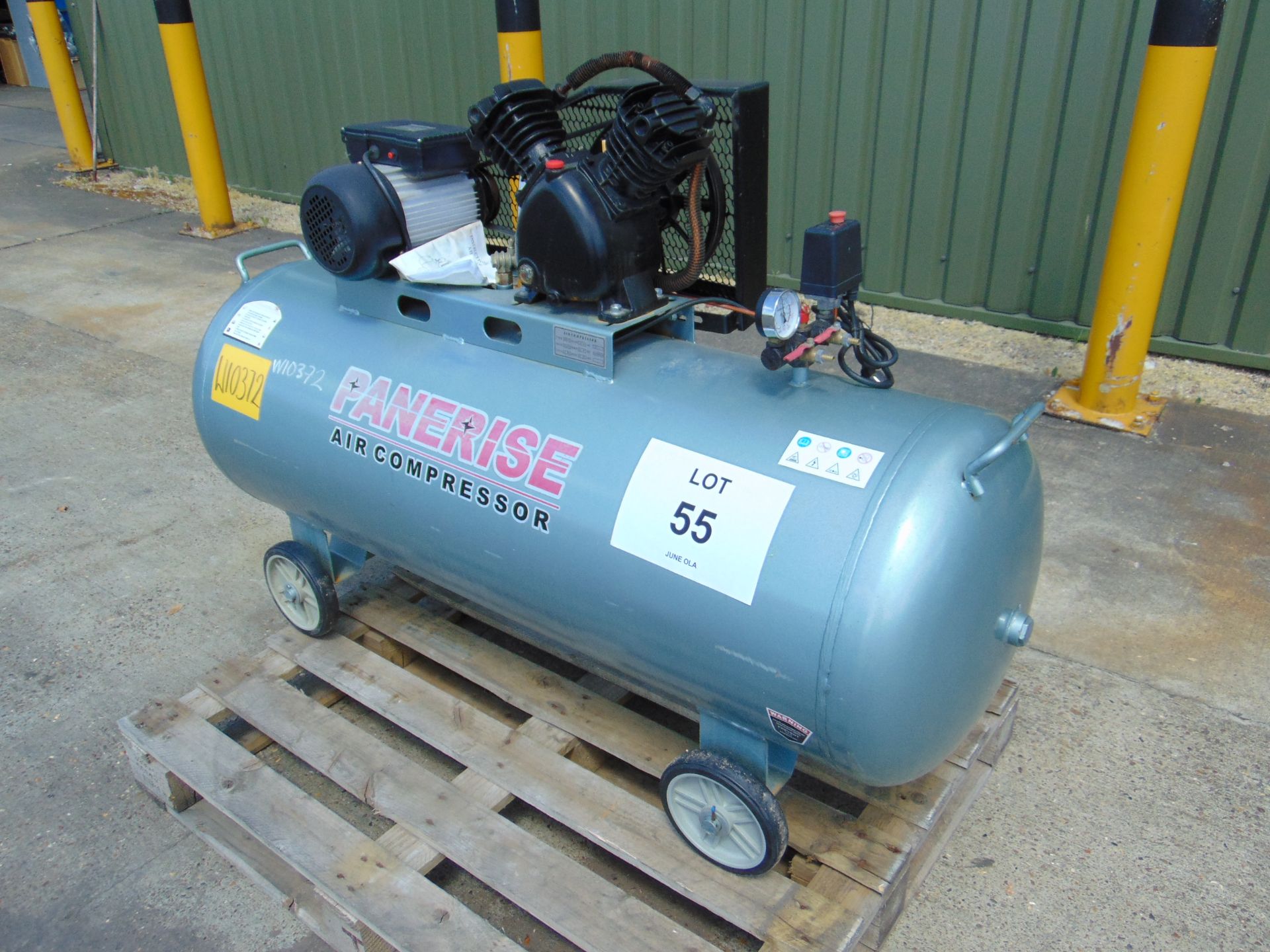 Unissued Panerise 300L workshop Air Compressor - Image 2 of 6