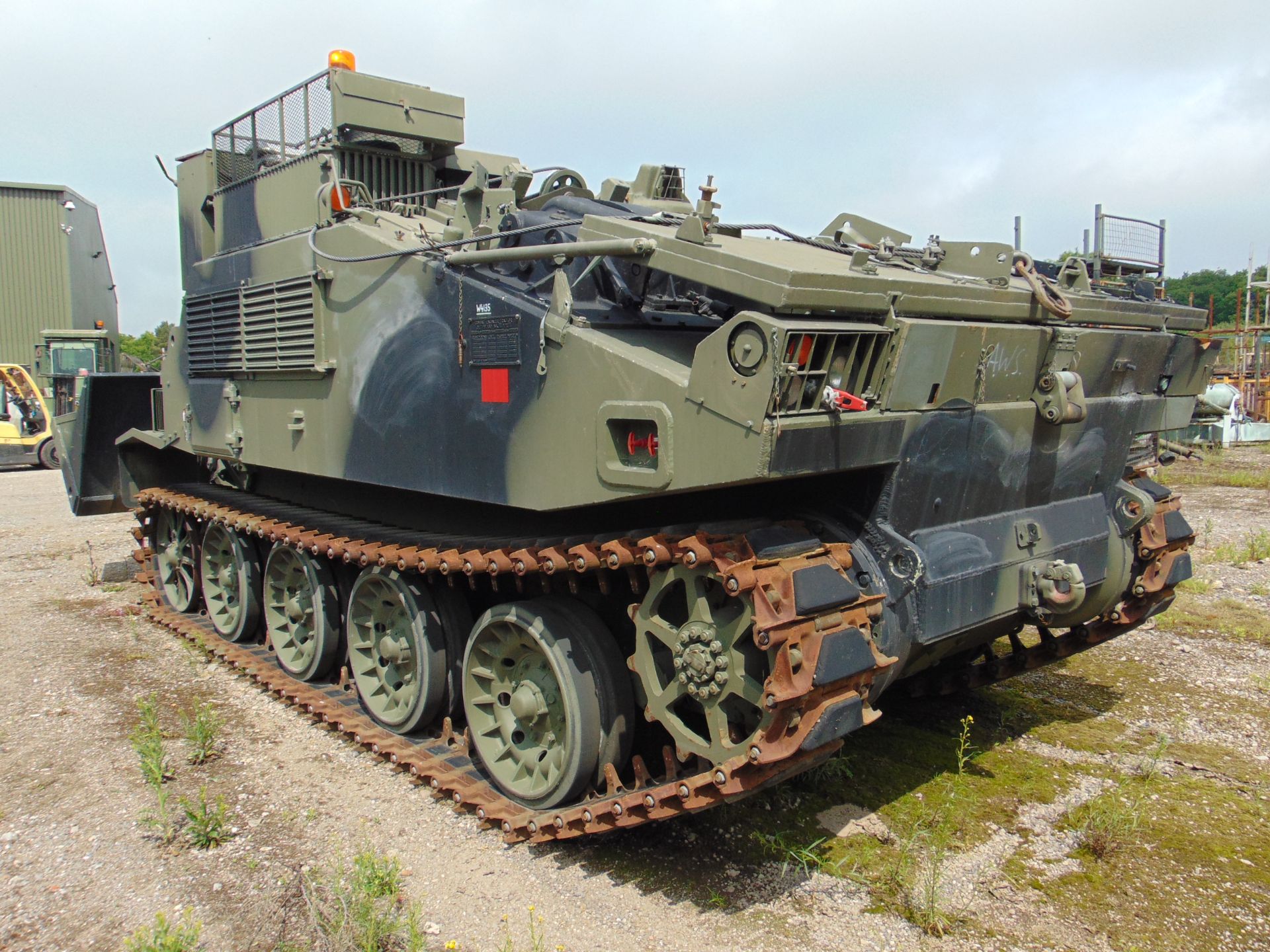 Very Rare Ex Reserve Combat Engineer Tractor (CET) ONLY 7 MILES! with amphibious capability - Image 6 of 39