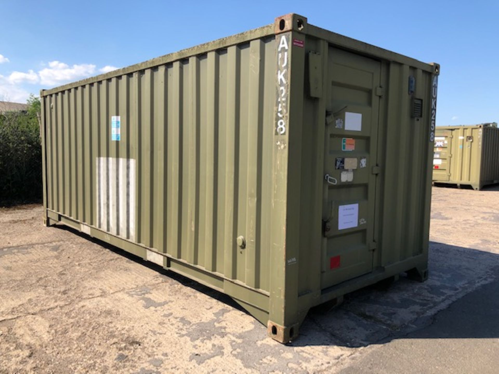 Frontline Toilet and Shower Block Unit - Image 21 of 48